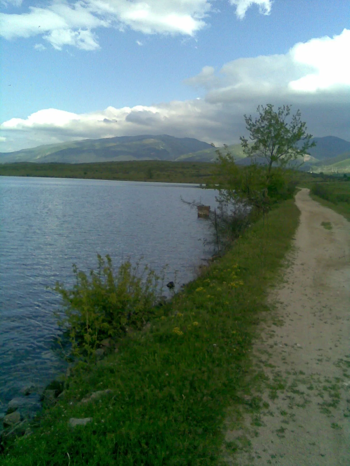 Photo showing: The reservoir village Orizari, Sliven Province, Bulgaria