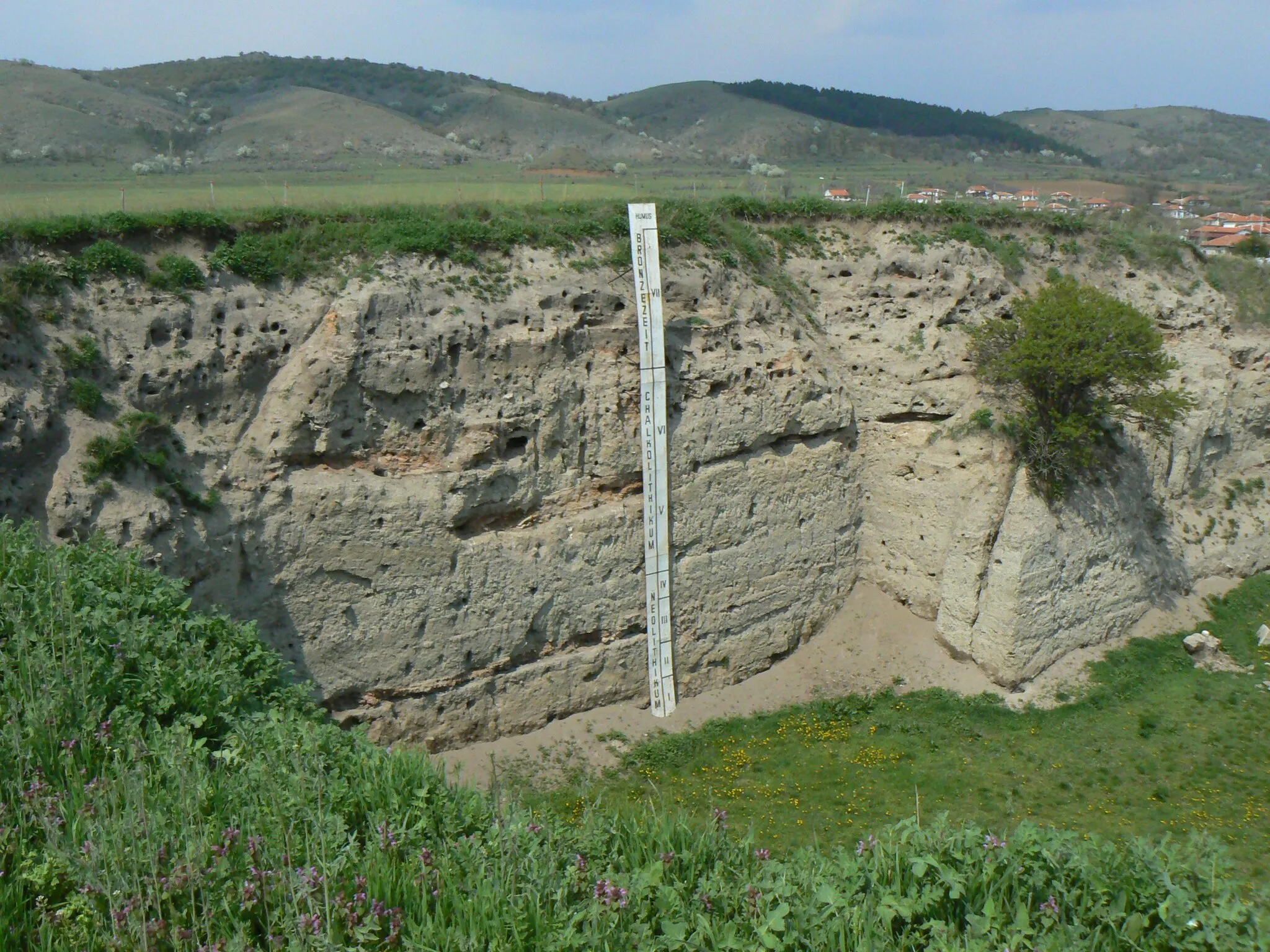 Photo showing: Karanovo Tell, Bulgaria