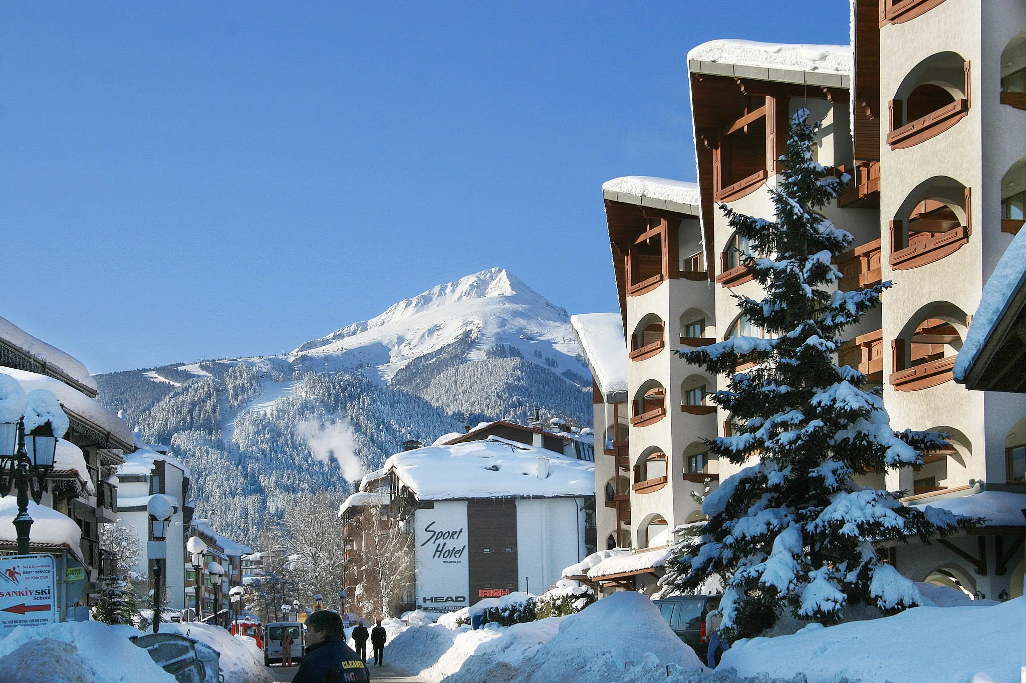 Photo showing: Lyžařský resort Bansko v zimě, Bulharsko