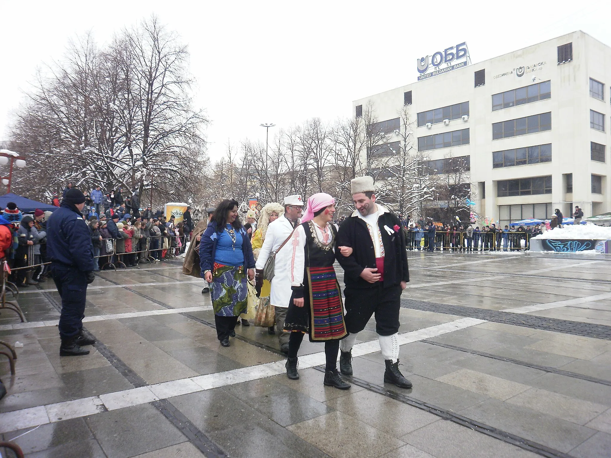 Photo showing: Kukeri from Begunovtsi, Pernik Province - XXI International festival of masquerade games "Surva", Pernik 2012.