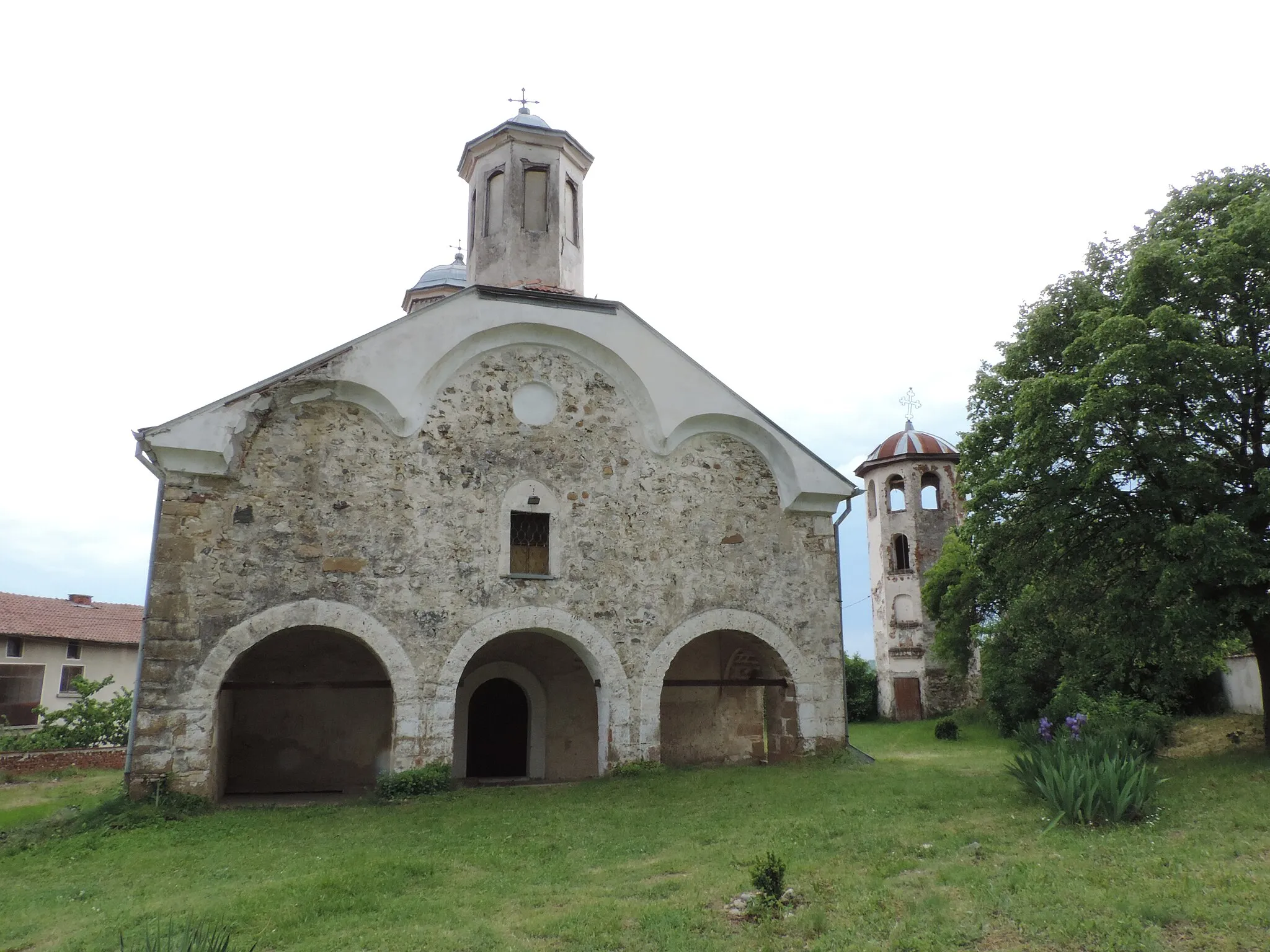 Photo showing: Church "Saint Dimitar" in village Dragovishtitsa, Kyustendil Province, Bulgaria