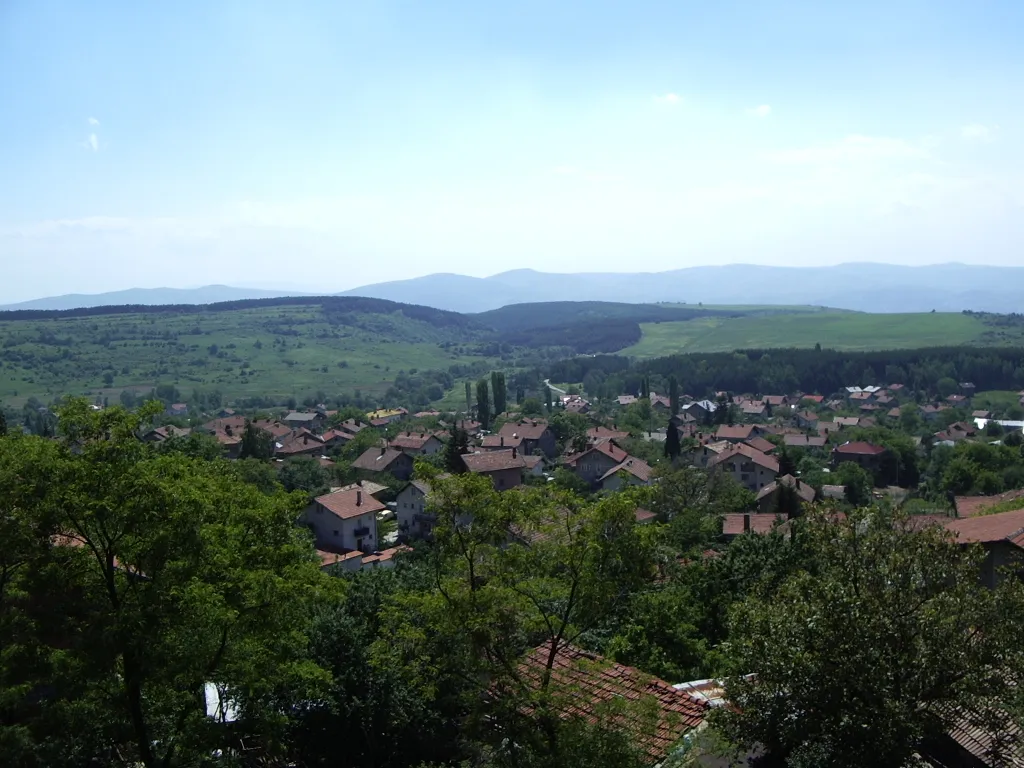 Photo showing: Изглед от село Кладница, България