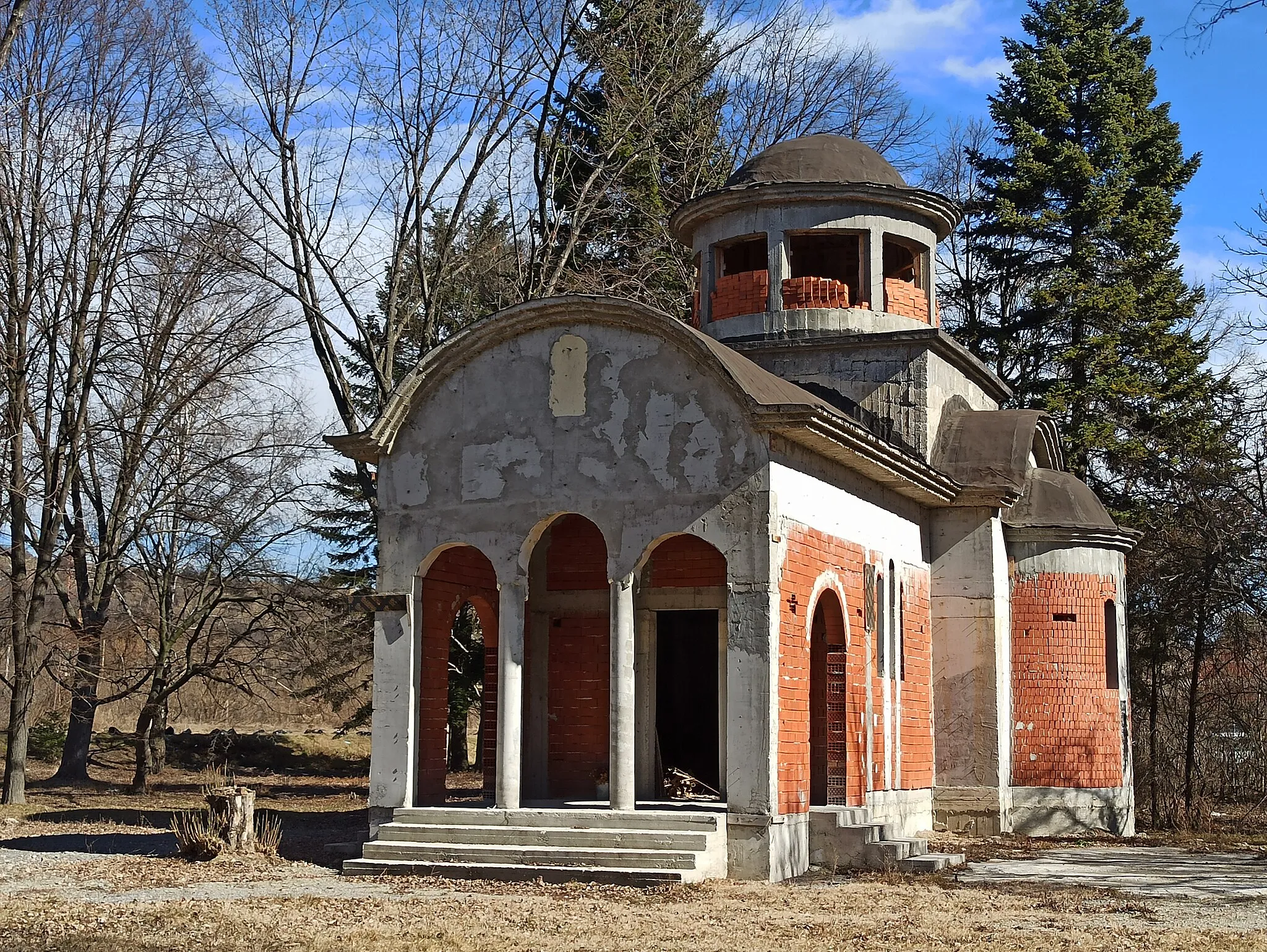 Photo showing: Незавършената църква в град Батановци