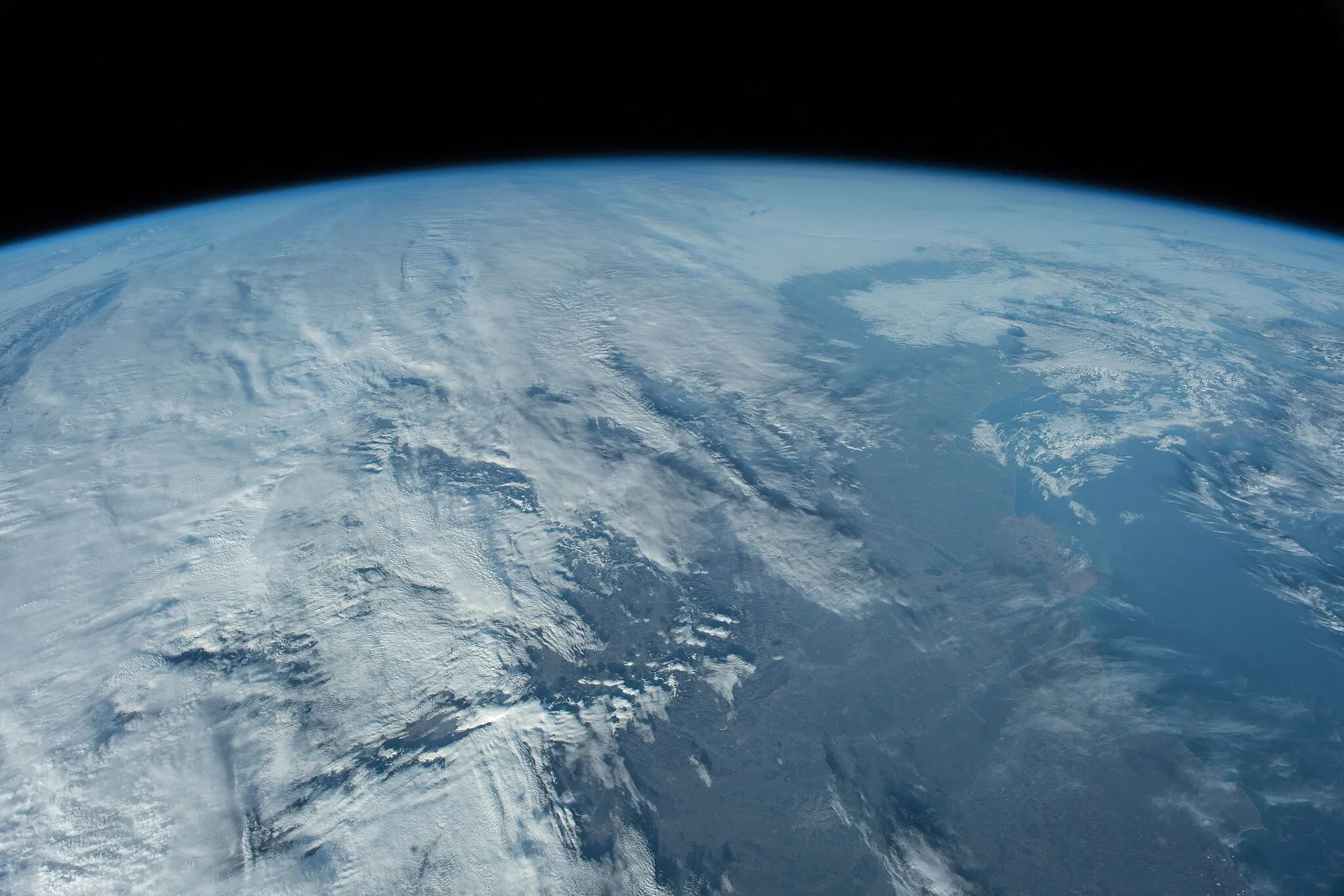 Photo showing: View of Earth taken during ISS Expedition 53.