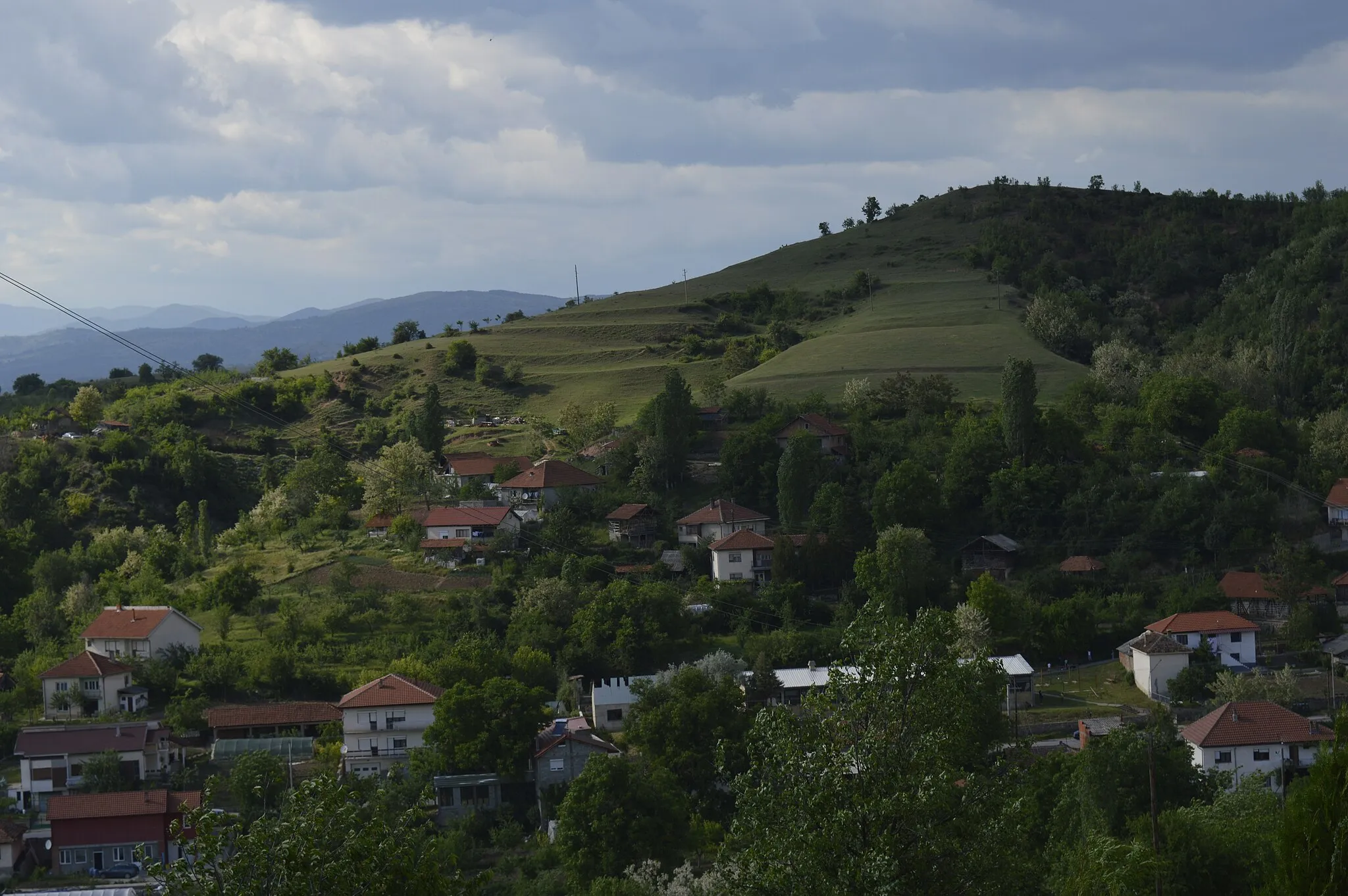 Photo showing: View of the village Dzvegor