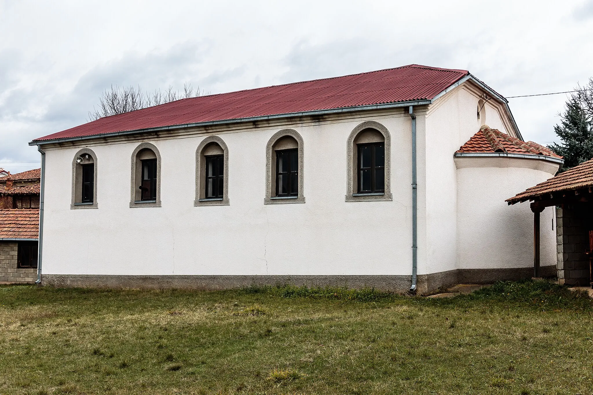 Photo showing: St. John the Apostle Church in the village of Čiflik, Maleševija, Macedonia