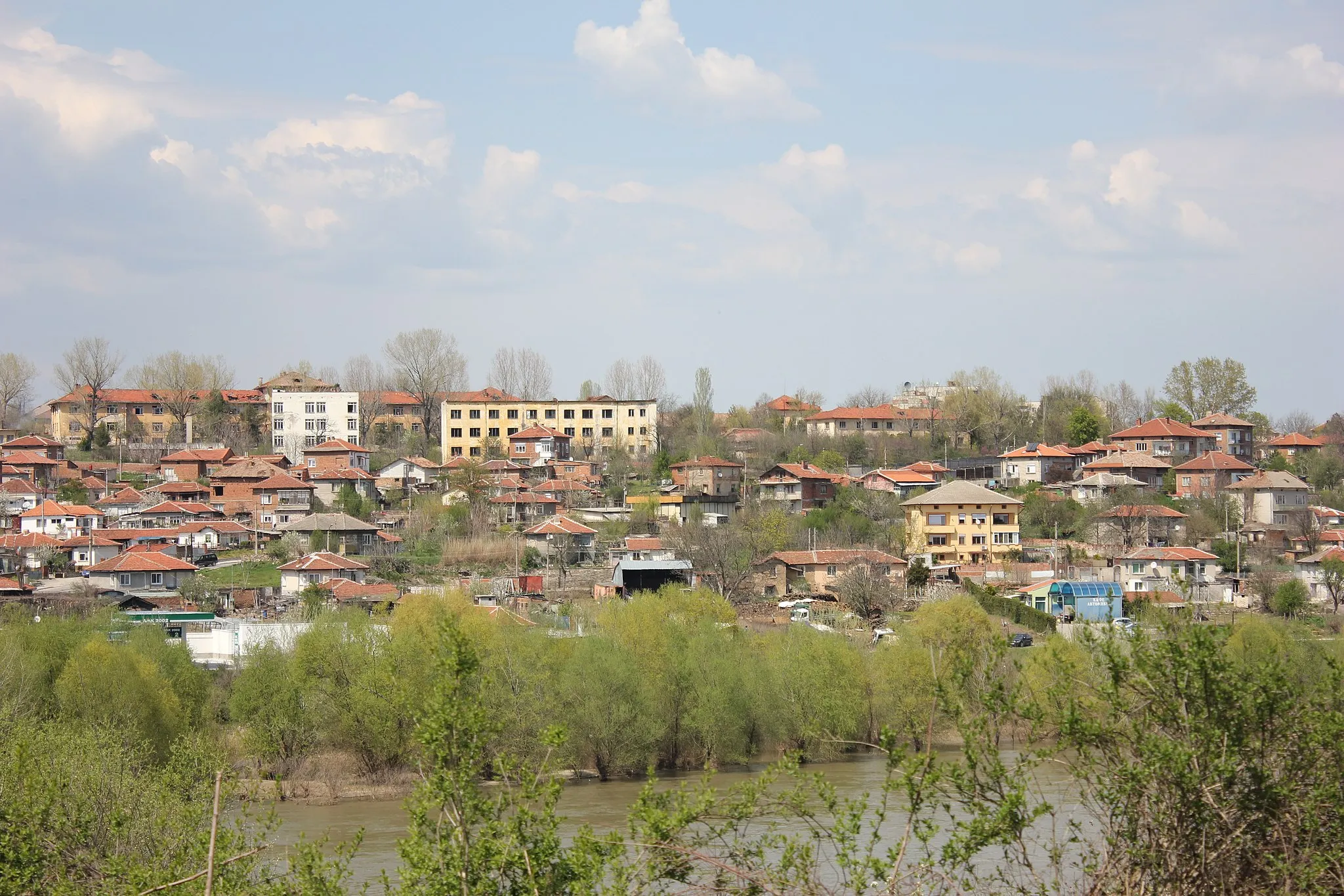 Photo showing: View of Simeonovgrad over Maritsa river