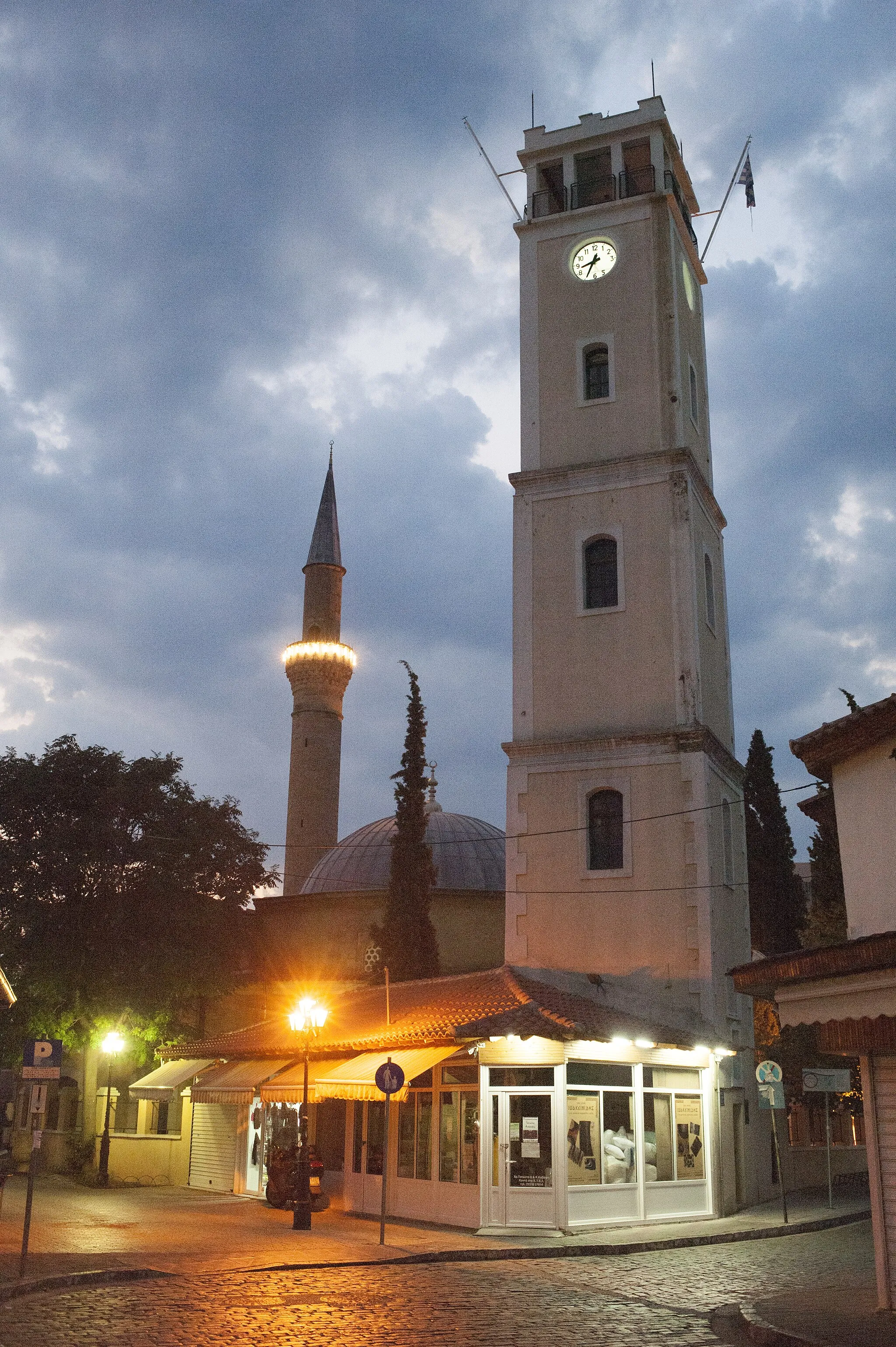 Photo showing: Yeni Mosque and Ottoman Clock Tower, Komotini, West Thrace, Greece.