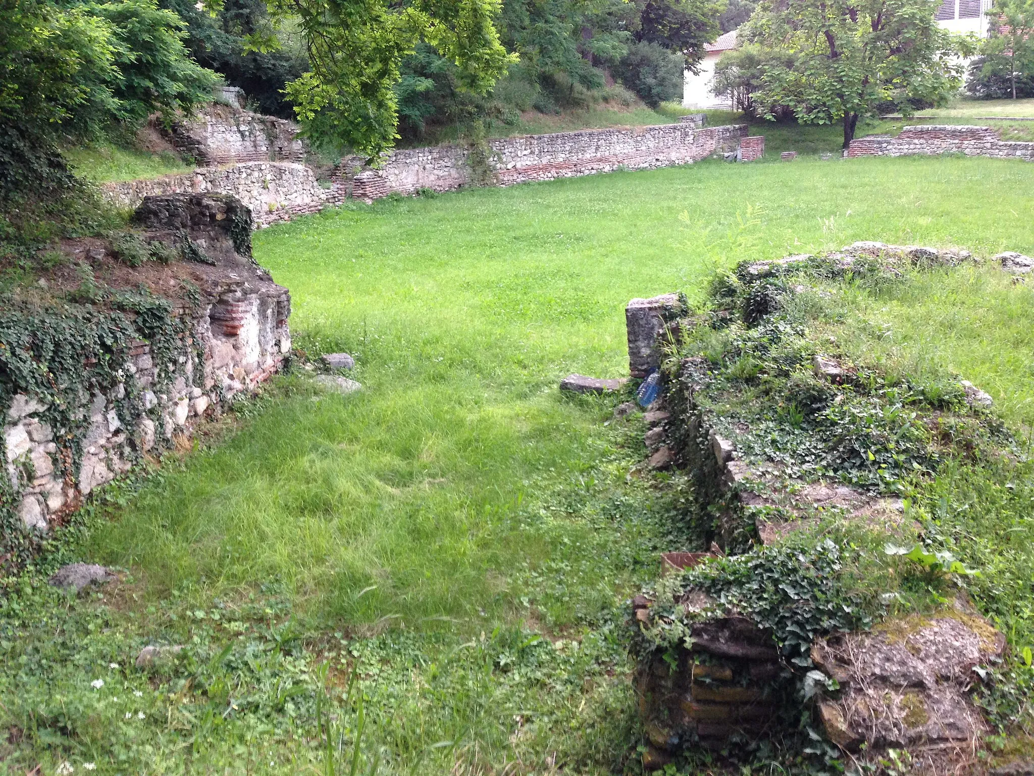 Photo showing: Amphitheatre Diocletianopolis