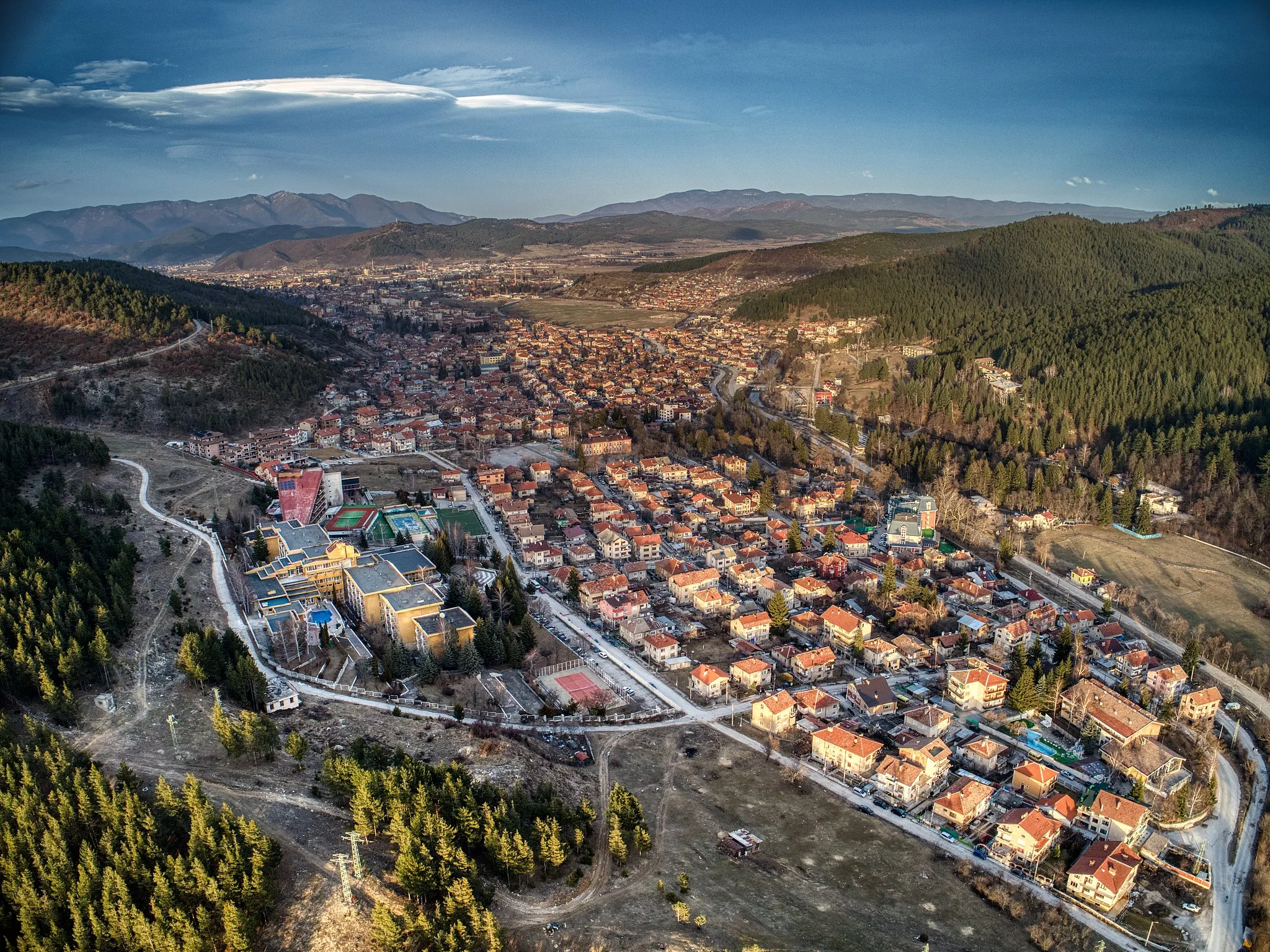 Photo showing: Areal photo of Velingrad