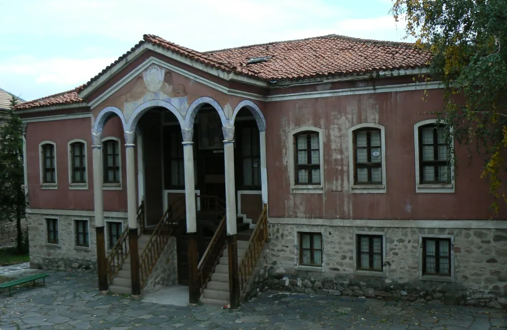 Photo showing: The art gallery of Perushtitsa, Bulgaria