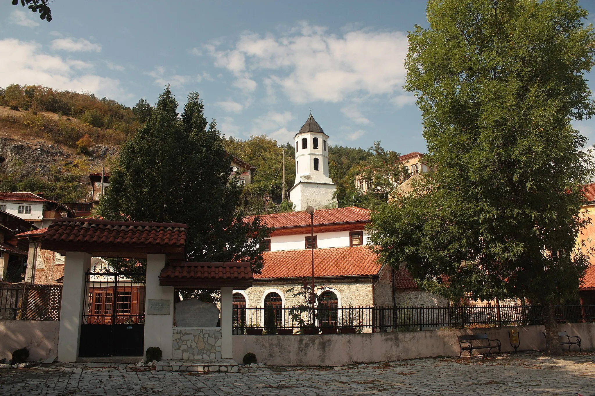 Photo showing: St George church in Golyamo Belovo