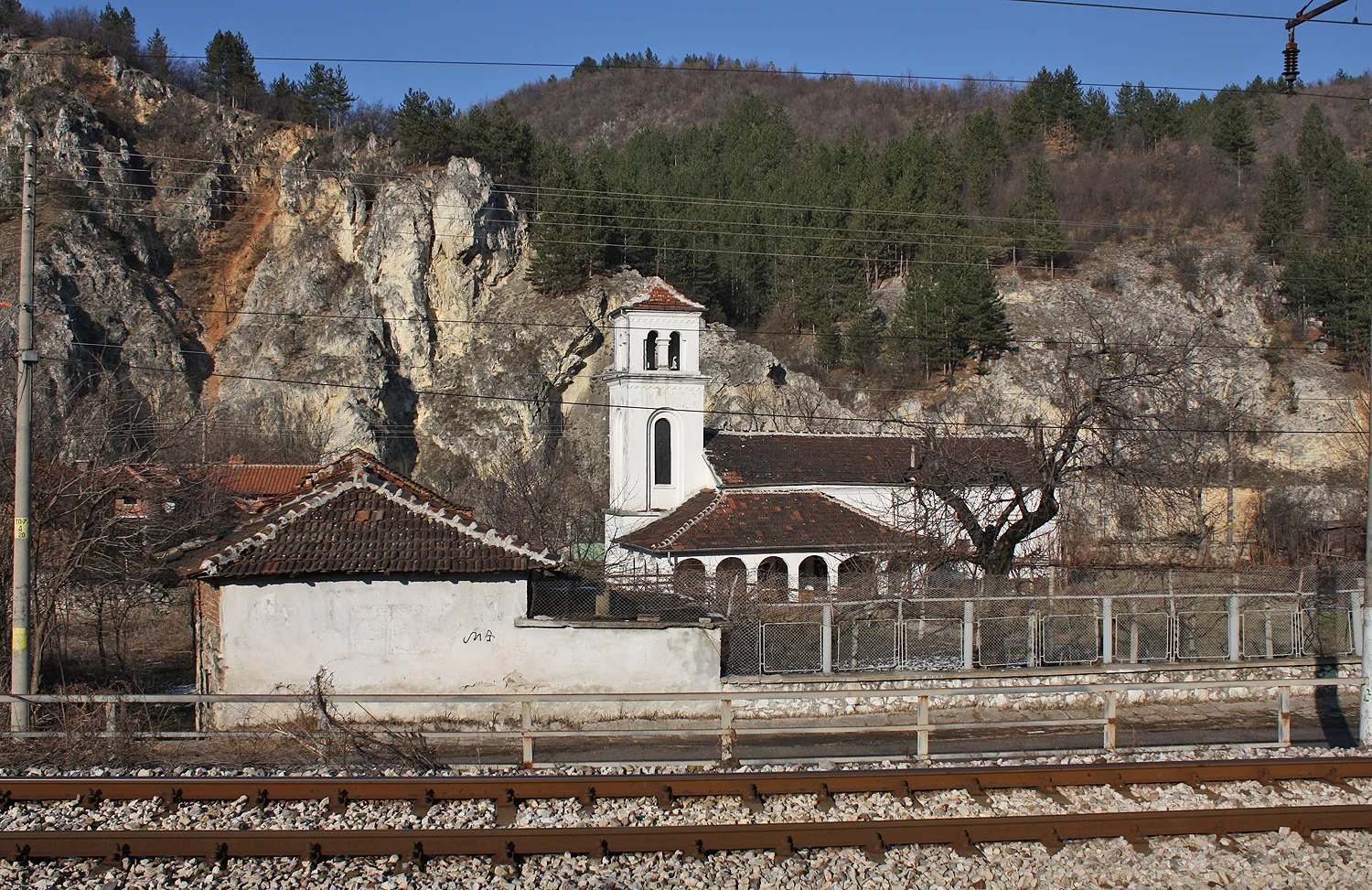 Photo showing: Church of St George, Momina klisura, Bulgaria