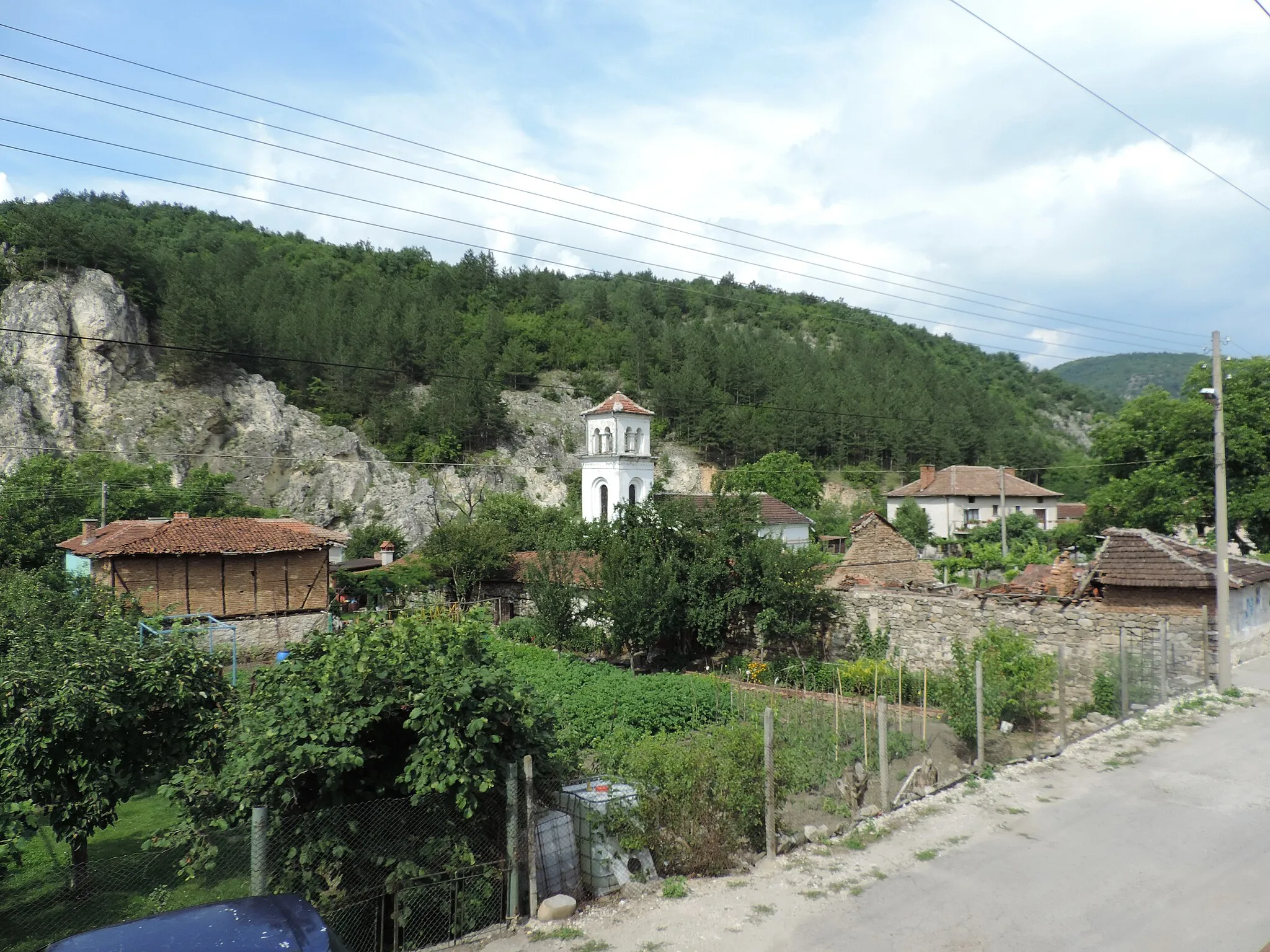Photo showing: Church in Momina klisura, Bulgaria