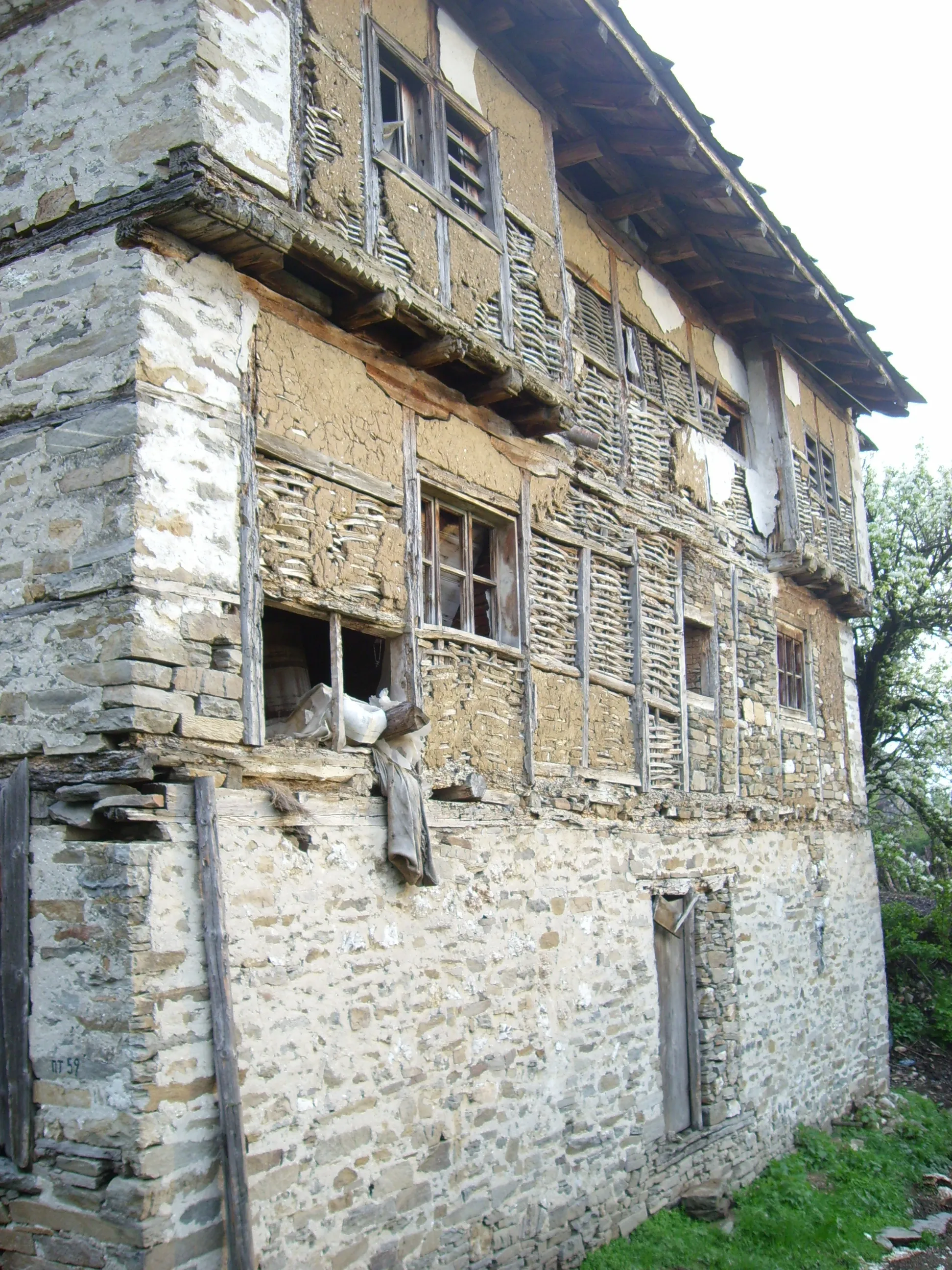 Photo showing: The village of Osikovo, Smolyan District.