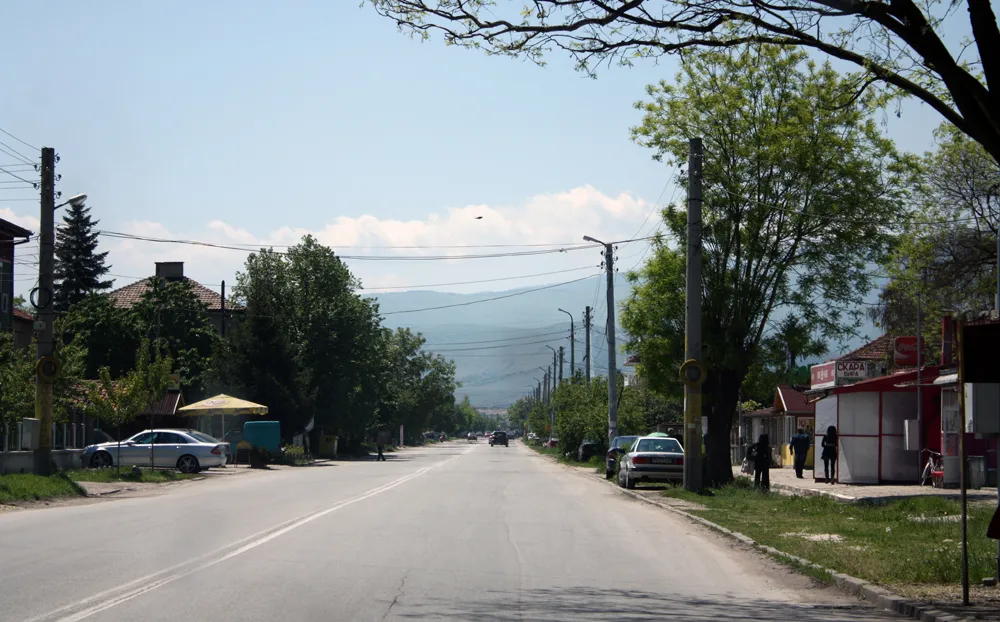 Photo showing: Glavinitsa Pazardzhik-Peshtera Road