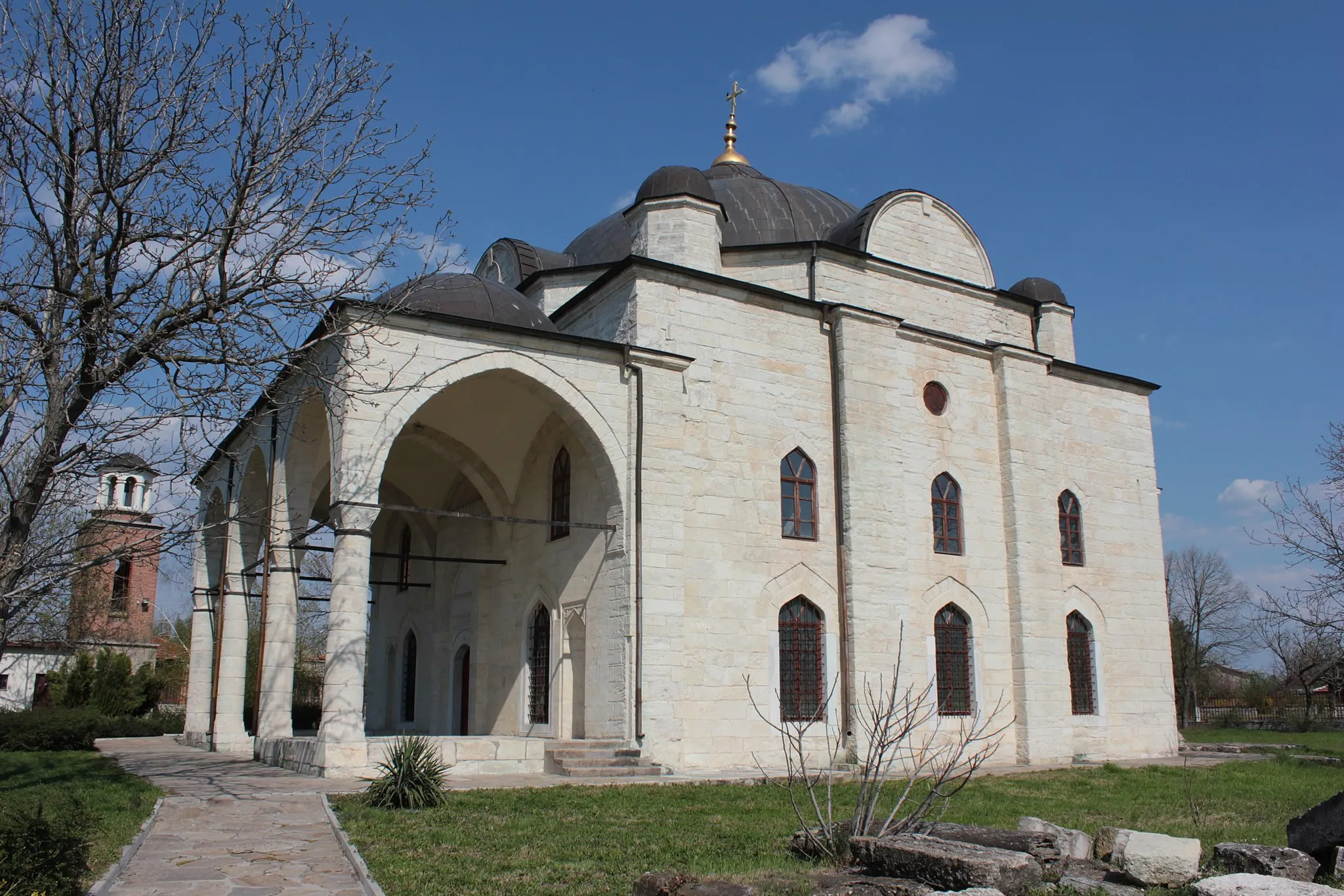Photo showing: Uzundzhovo former Mosque, built circa 1593, since 1906 resanctuated as an Orthodox Church of the Asumption