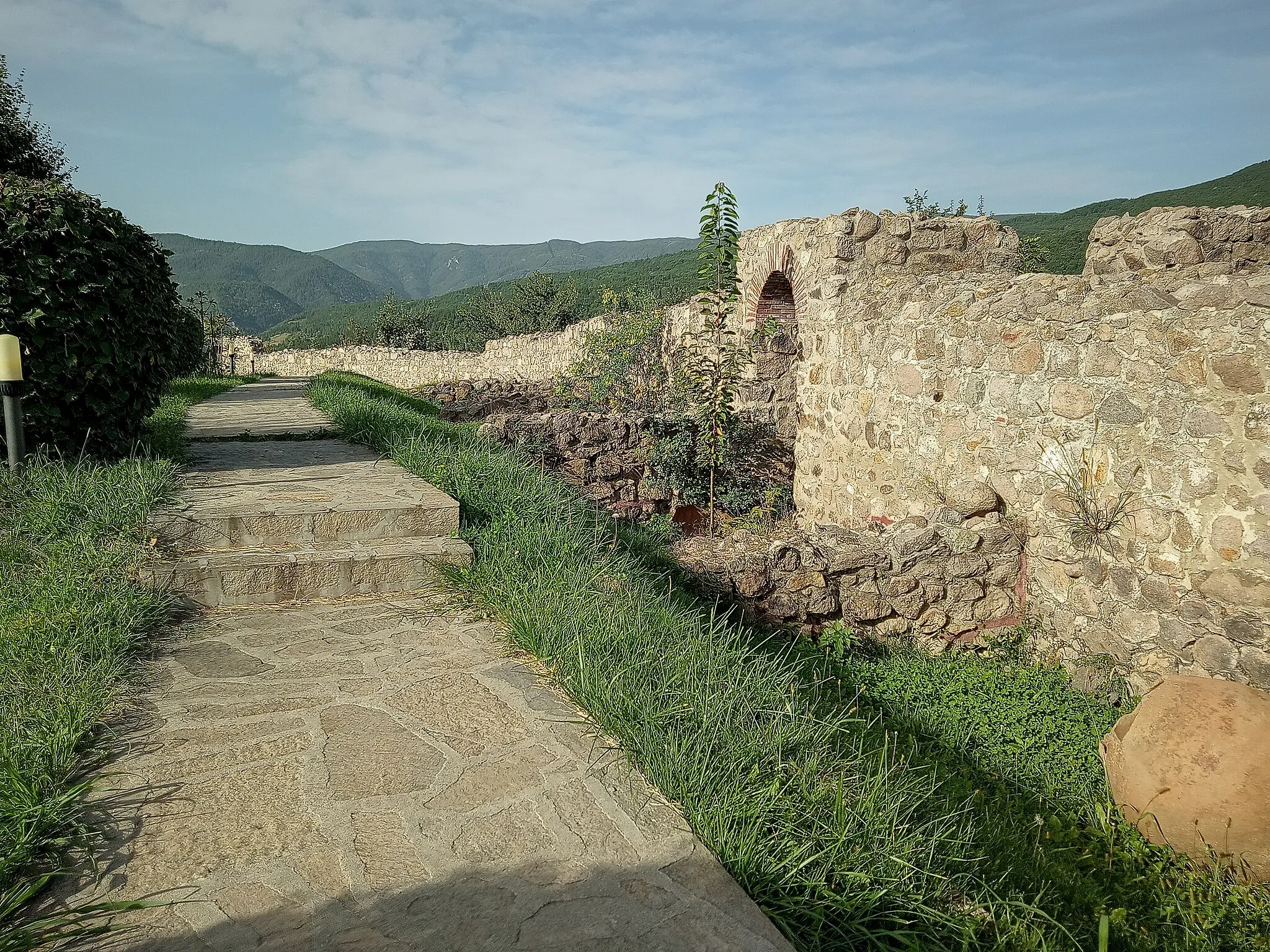 Photo showing: Peristera Fortress