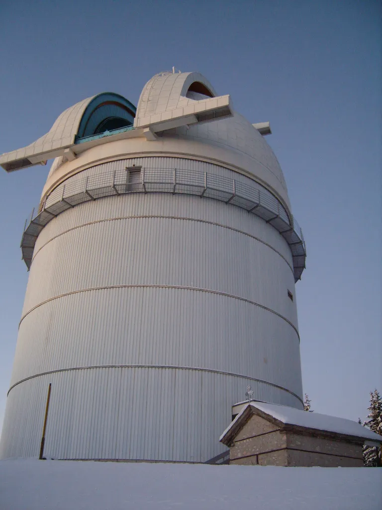 Photo showing: Large 2-meter telescope dome at Rozhen observatory