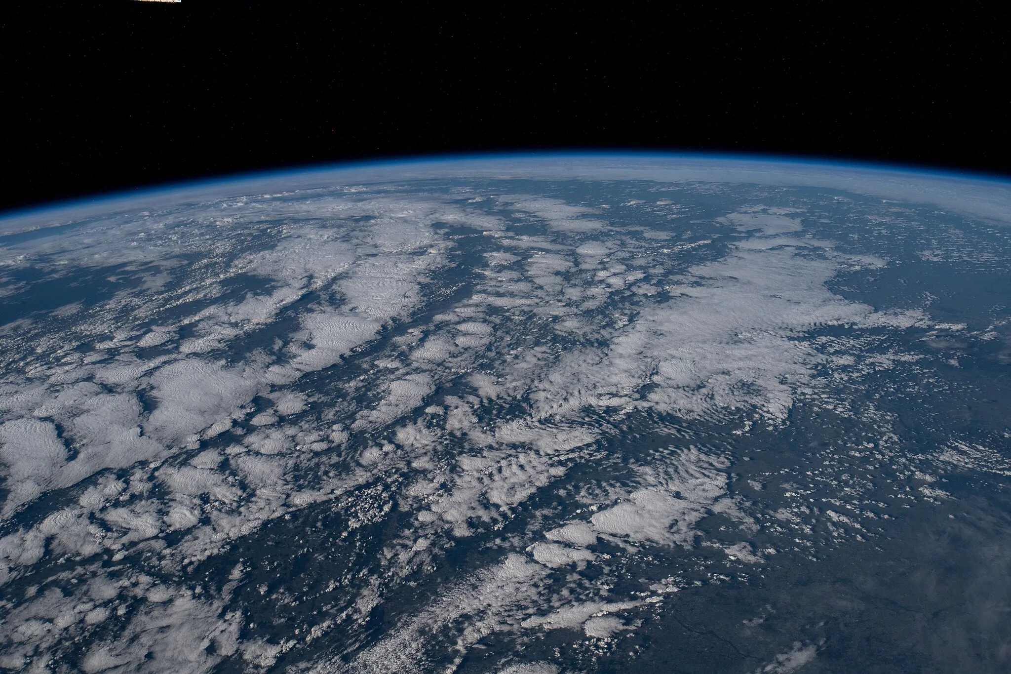 Photo showing: View of Earth taken during ISS Expedition 67.