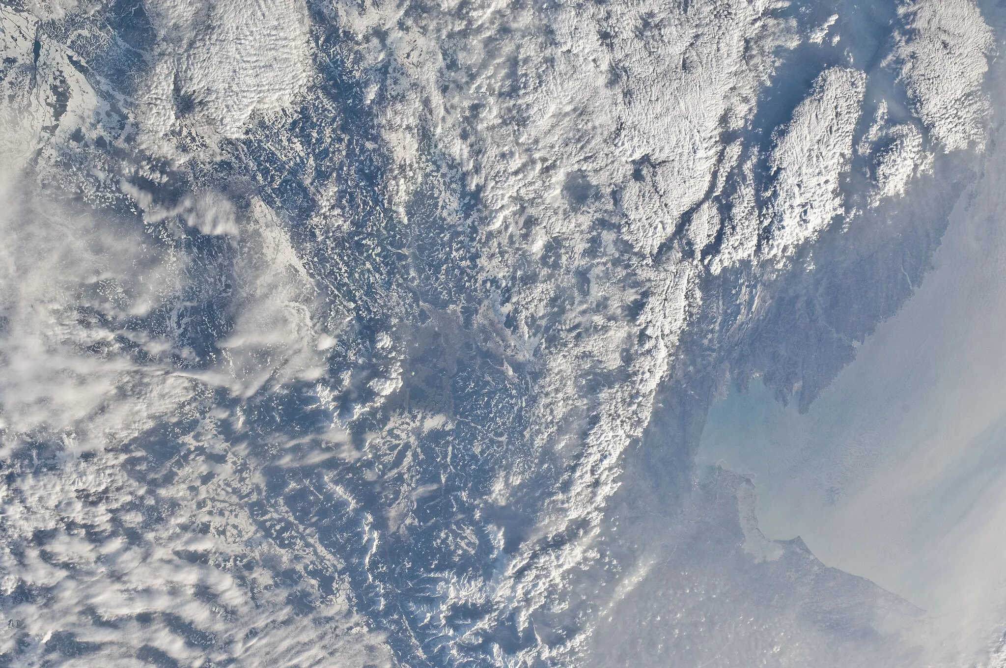 Photo showing: View of Earth taken during ISS Expedition 22.