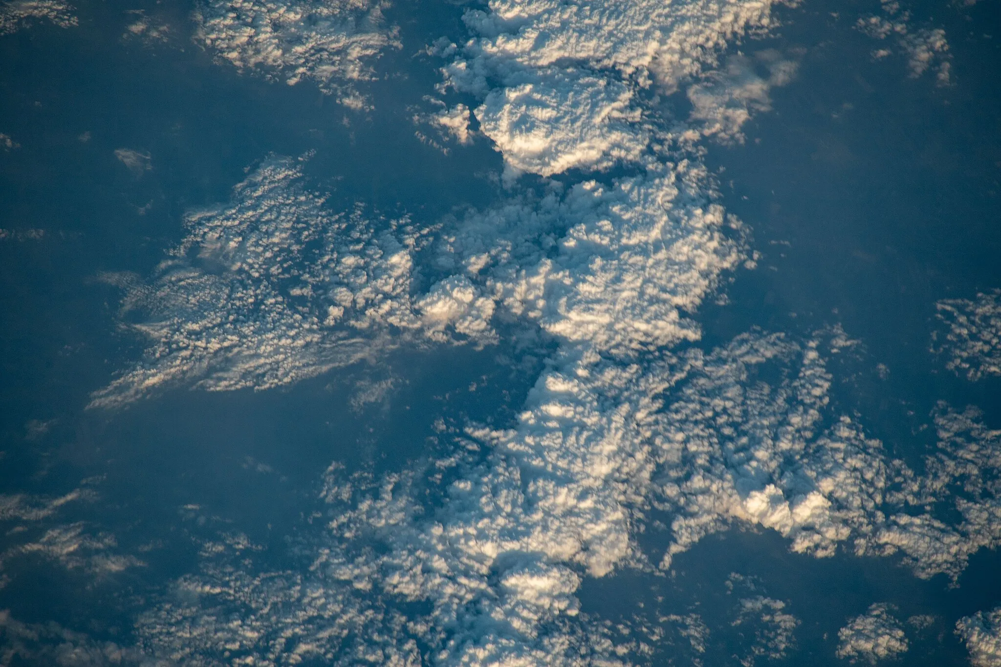 Photo showing: View of Earth taken during ISS Expedition 64.