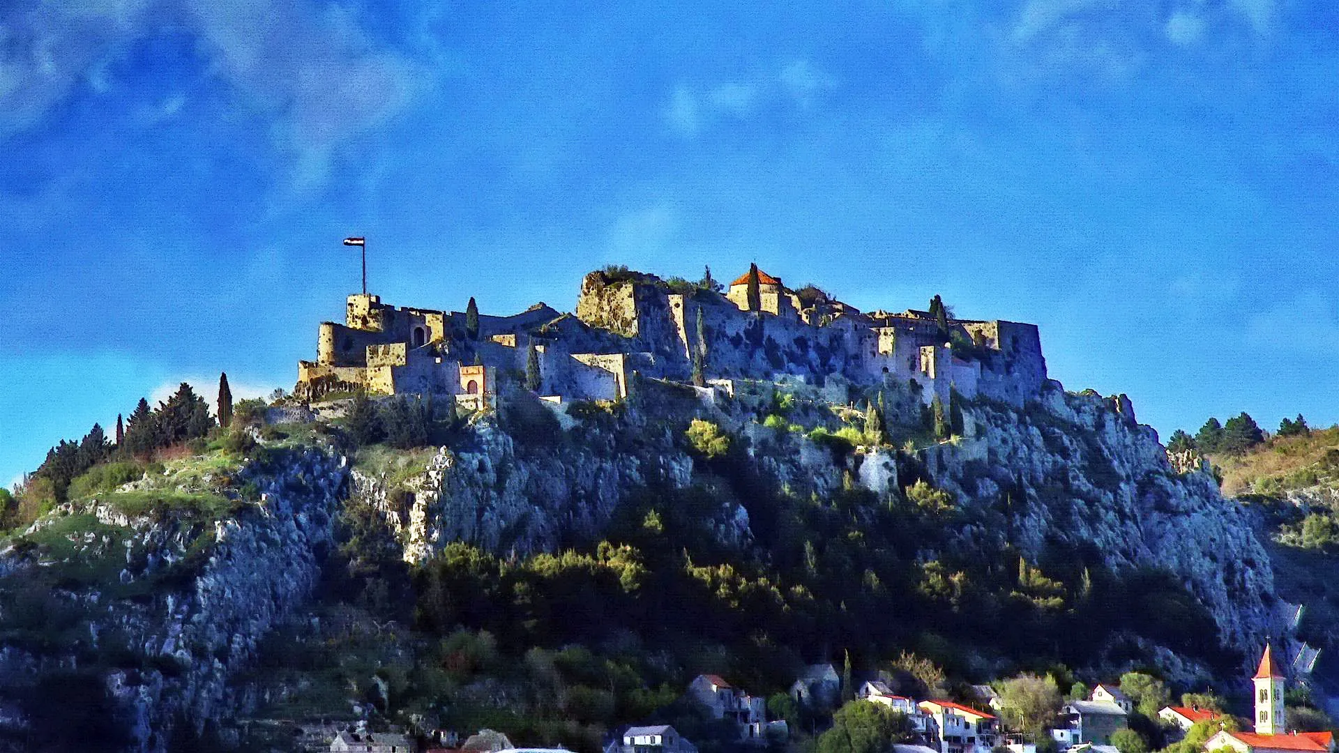 Photo showing: Klis Fortress — a view from south-west, late in the afternoon