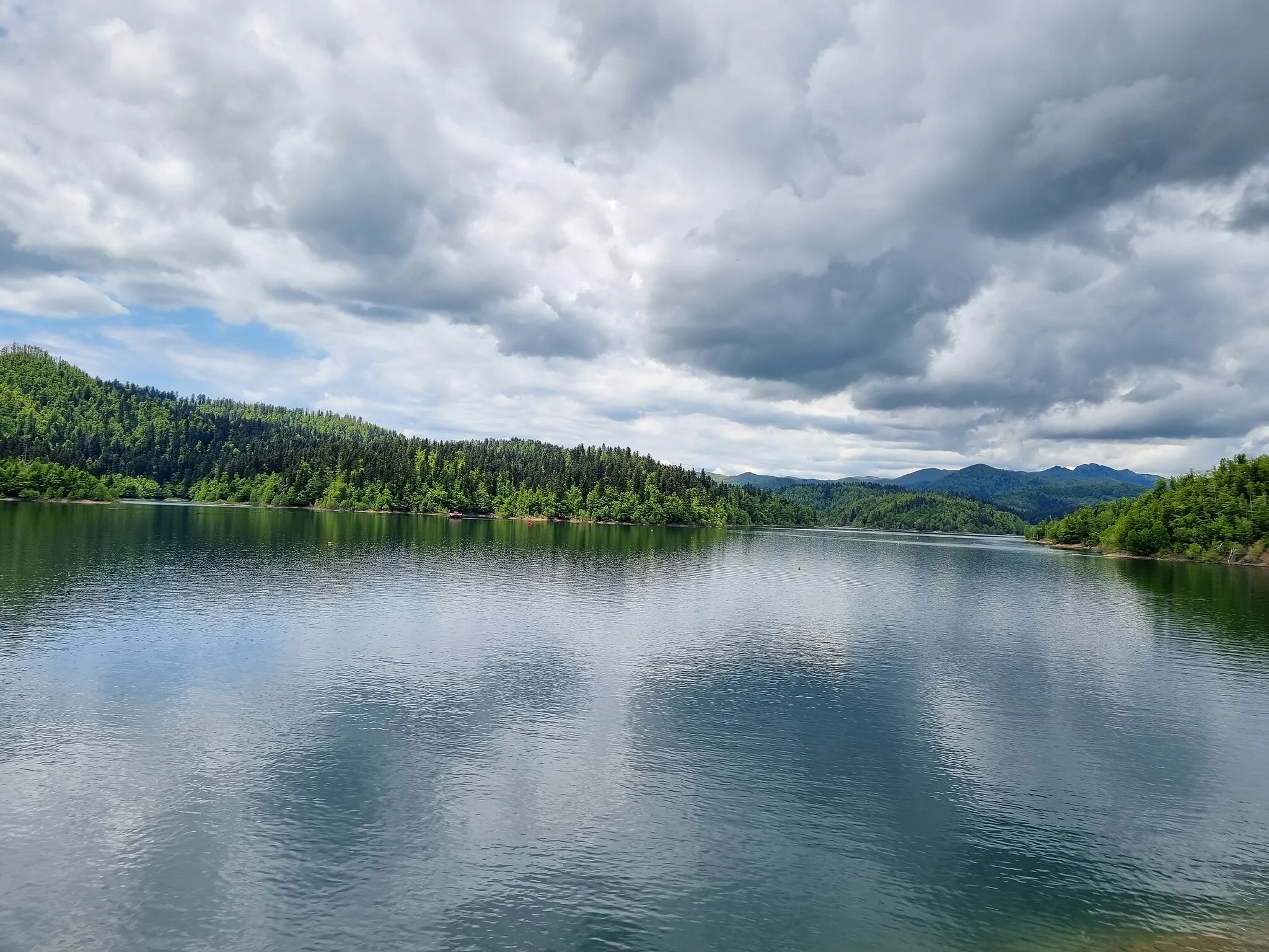 Photo showing: View on the Lake Lokve from the dam on Mrzla Vodica side