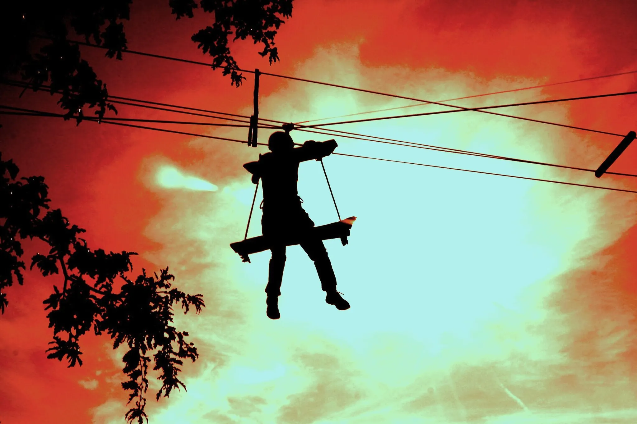 Photo showing: Man on a trapeze, Glavani Park, Croatia