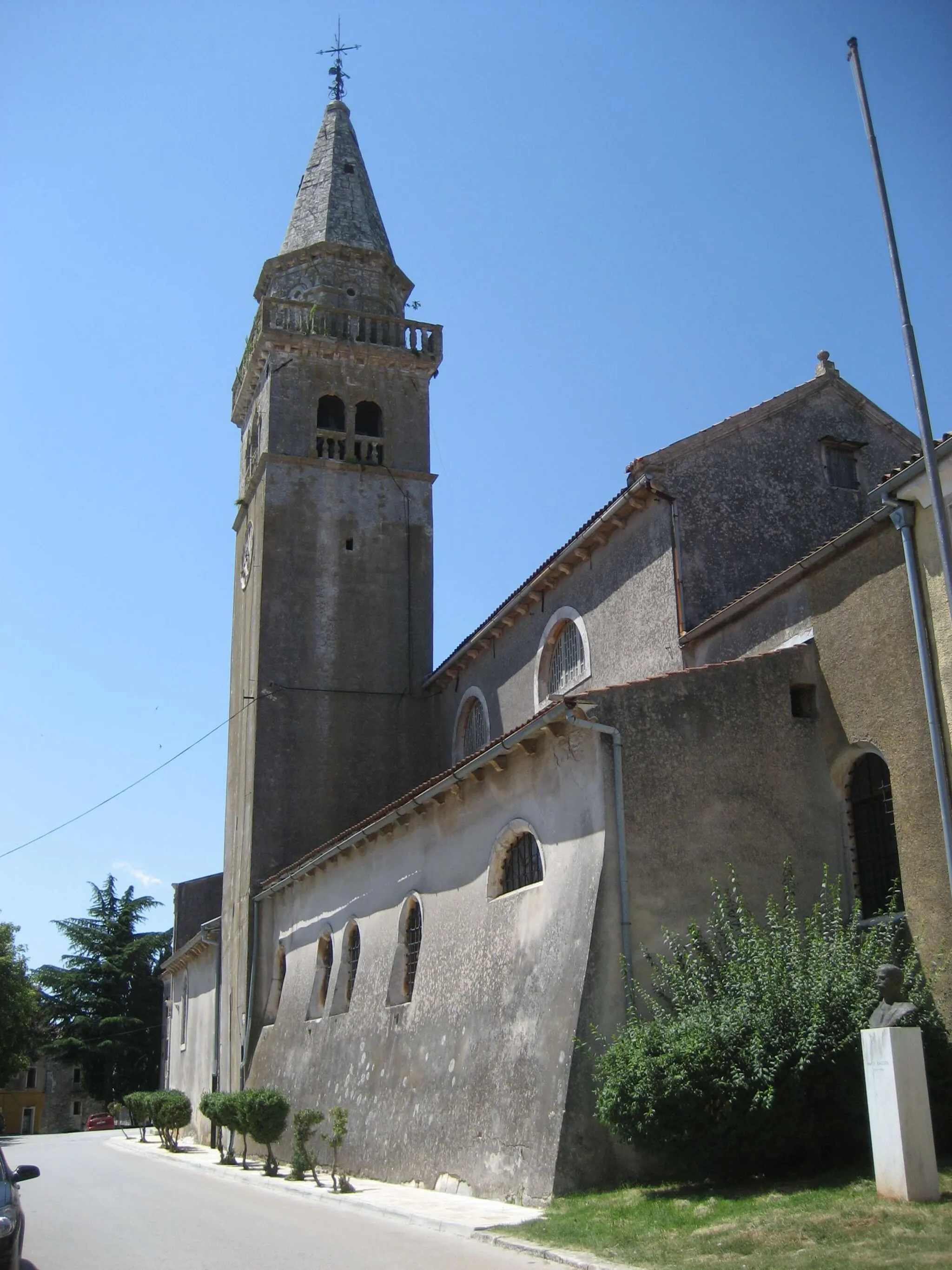 Photo showing: Church of St Michael the Archangel, Žminj, Croatia