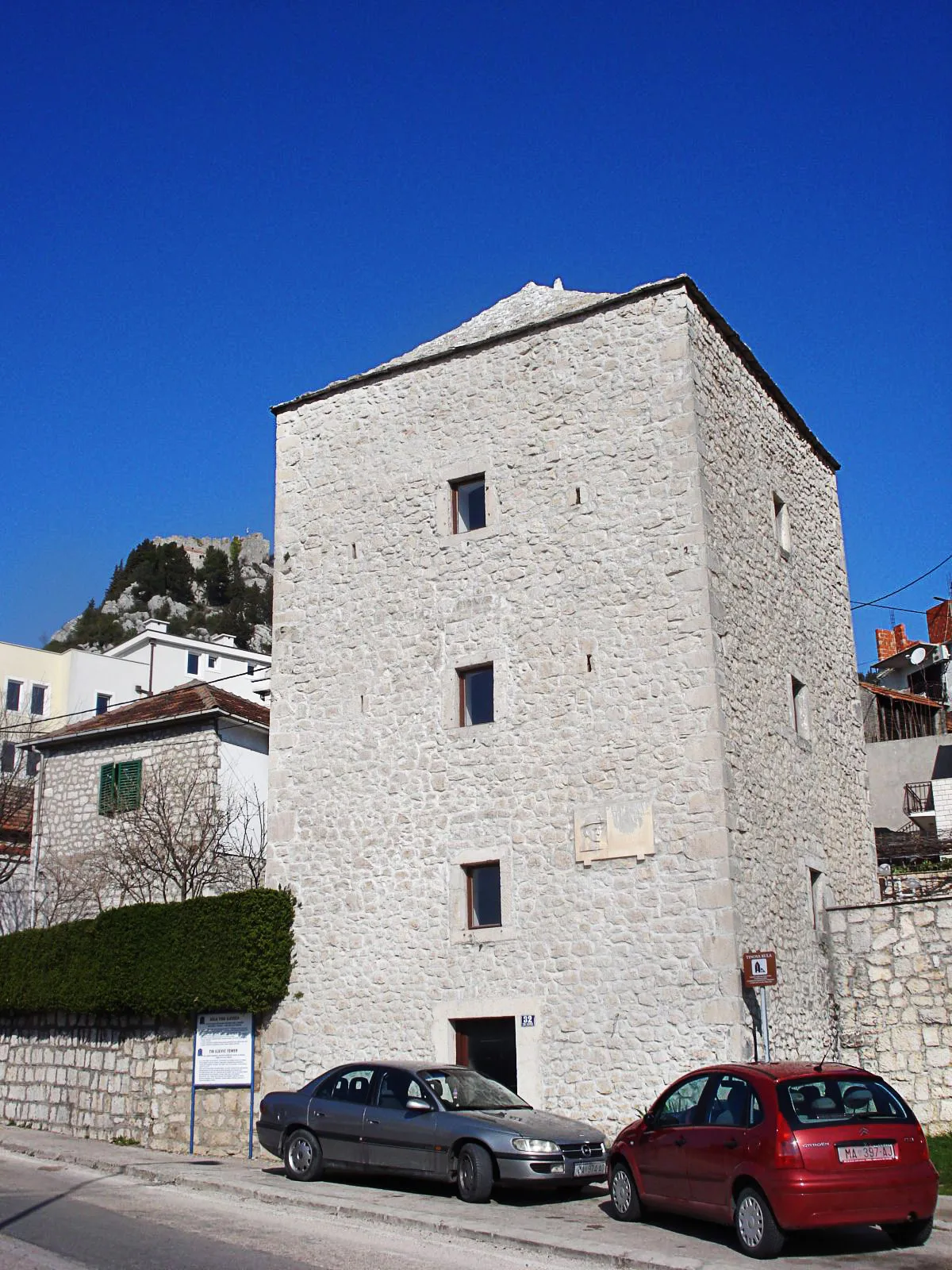 Photo showing: Vrgorac, Tin Ujević Tower.