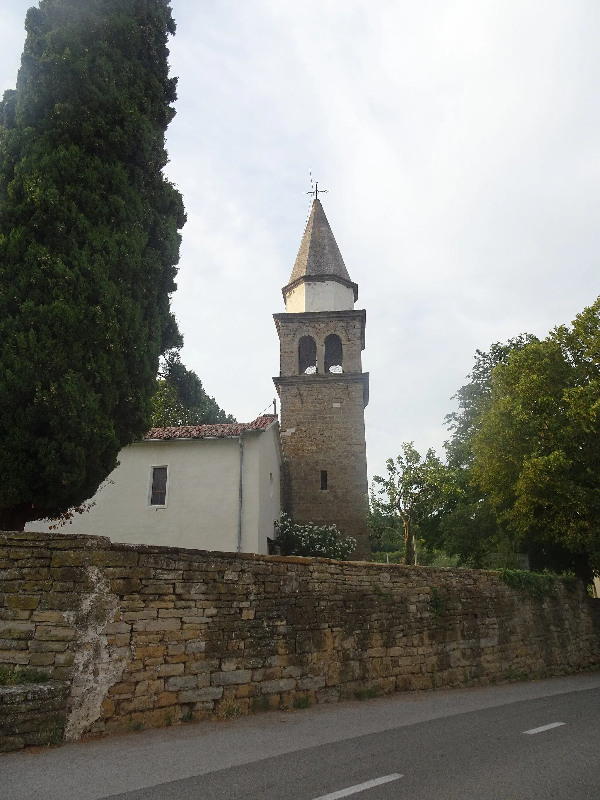 Photo showing: cerkev sv. Lucije, Plavje