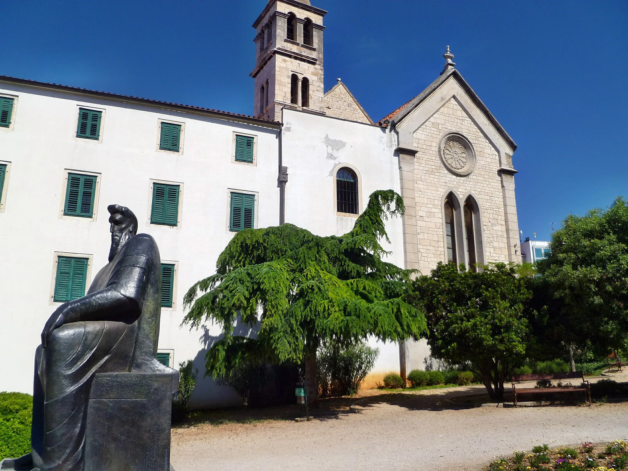 Photo showing: Church of St. Frane; Statue of King Petar Krešimir IV; Šibenik, Croatia