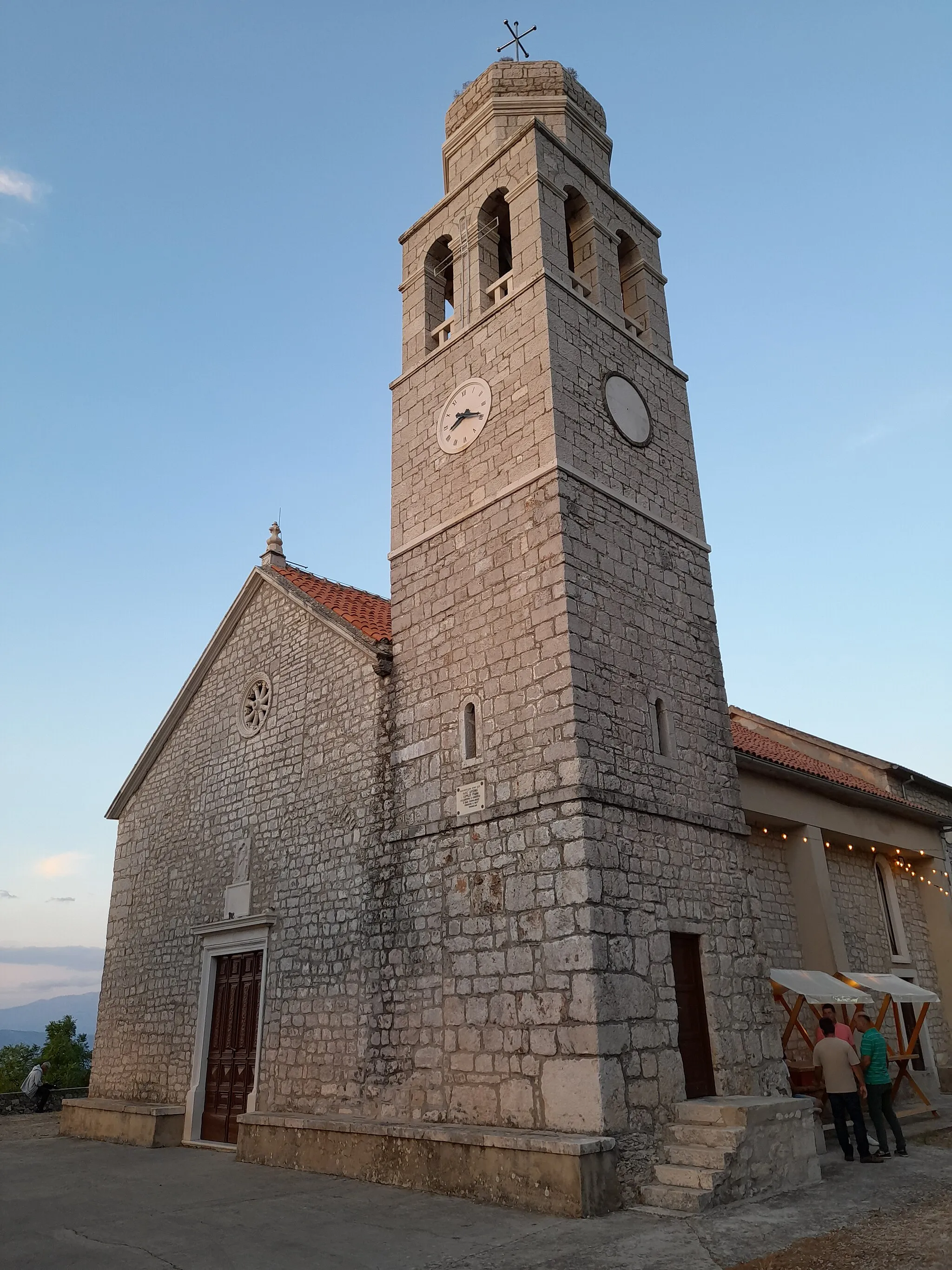 Photo showing: Crkva sv. Ante Opata u Vrisniku