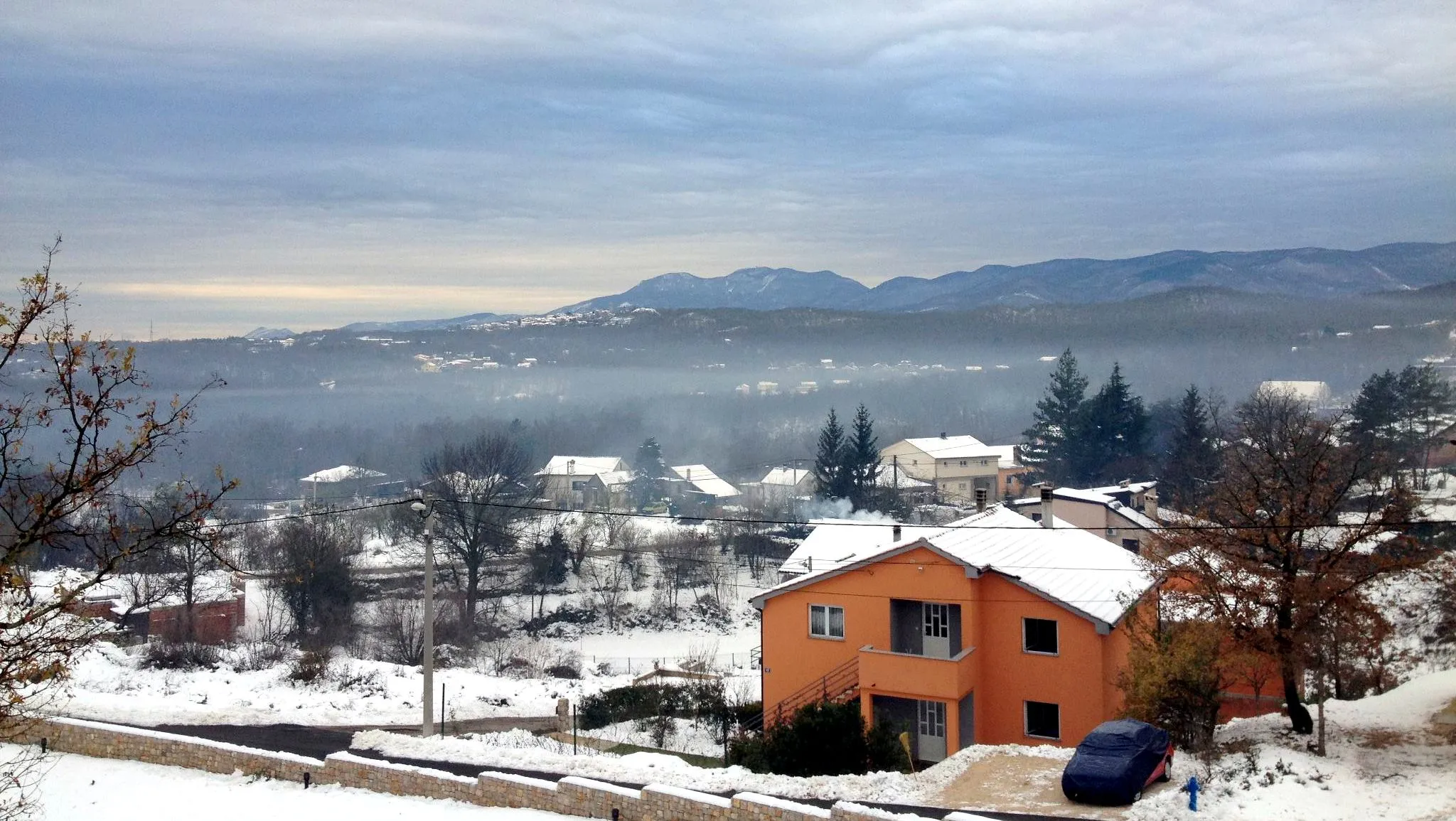 Photo showing: Snow, Viškovo - View to Kastav & mountain Učka