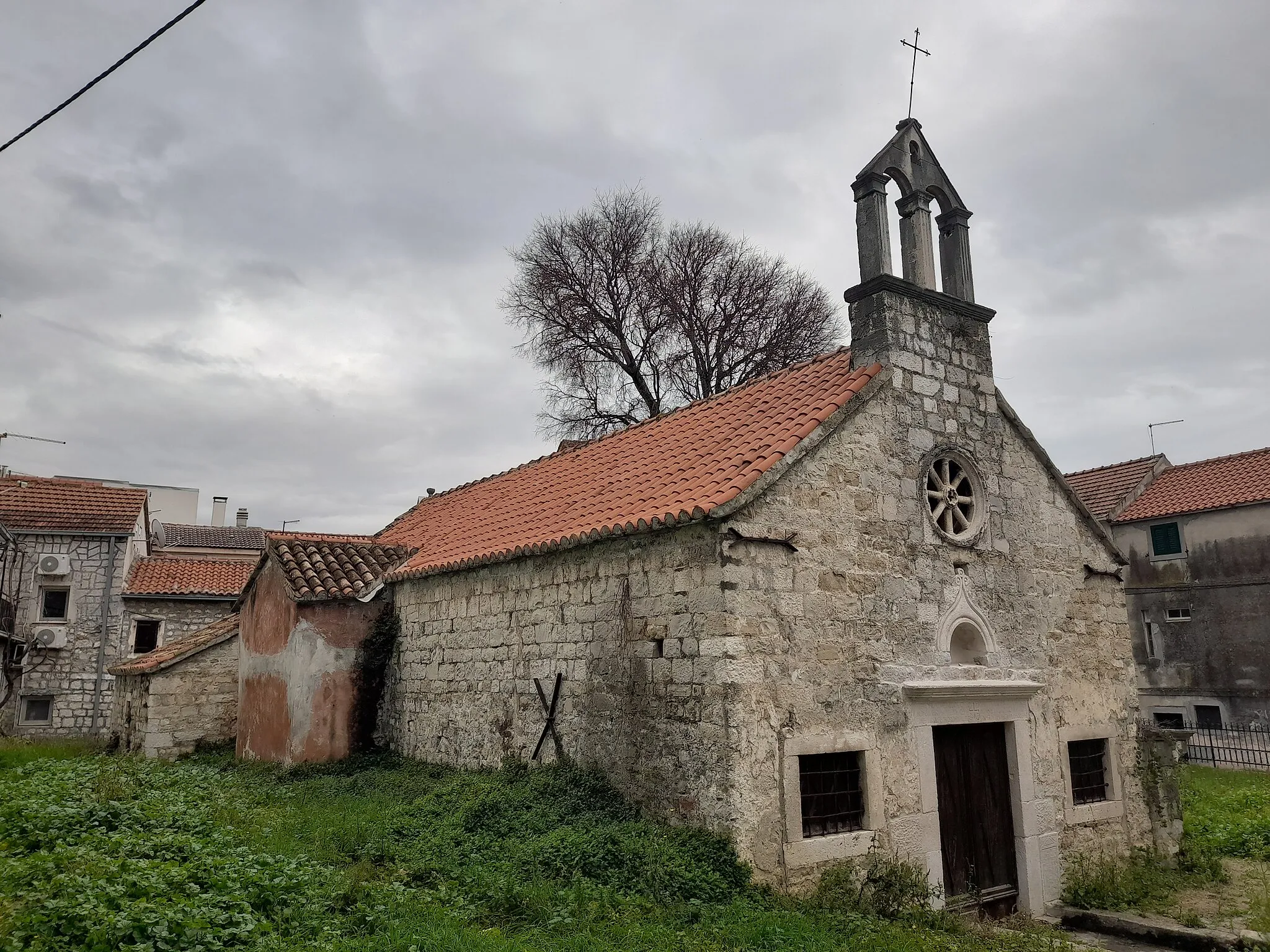 Photo showing: Crkva Uznesenja BDM u Kaštel Lukšiću