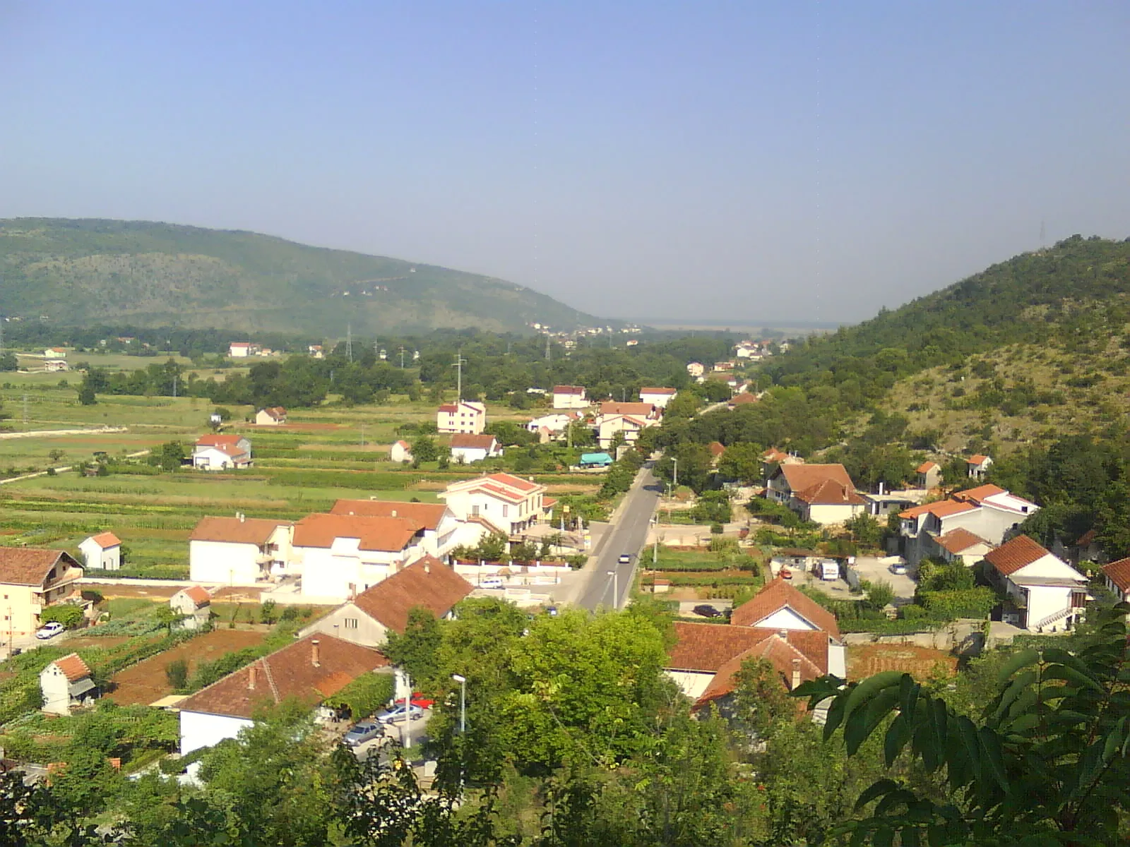 Photo showing: Panorama, city of Grude