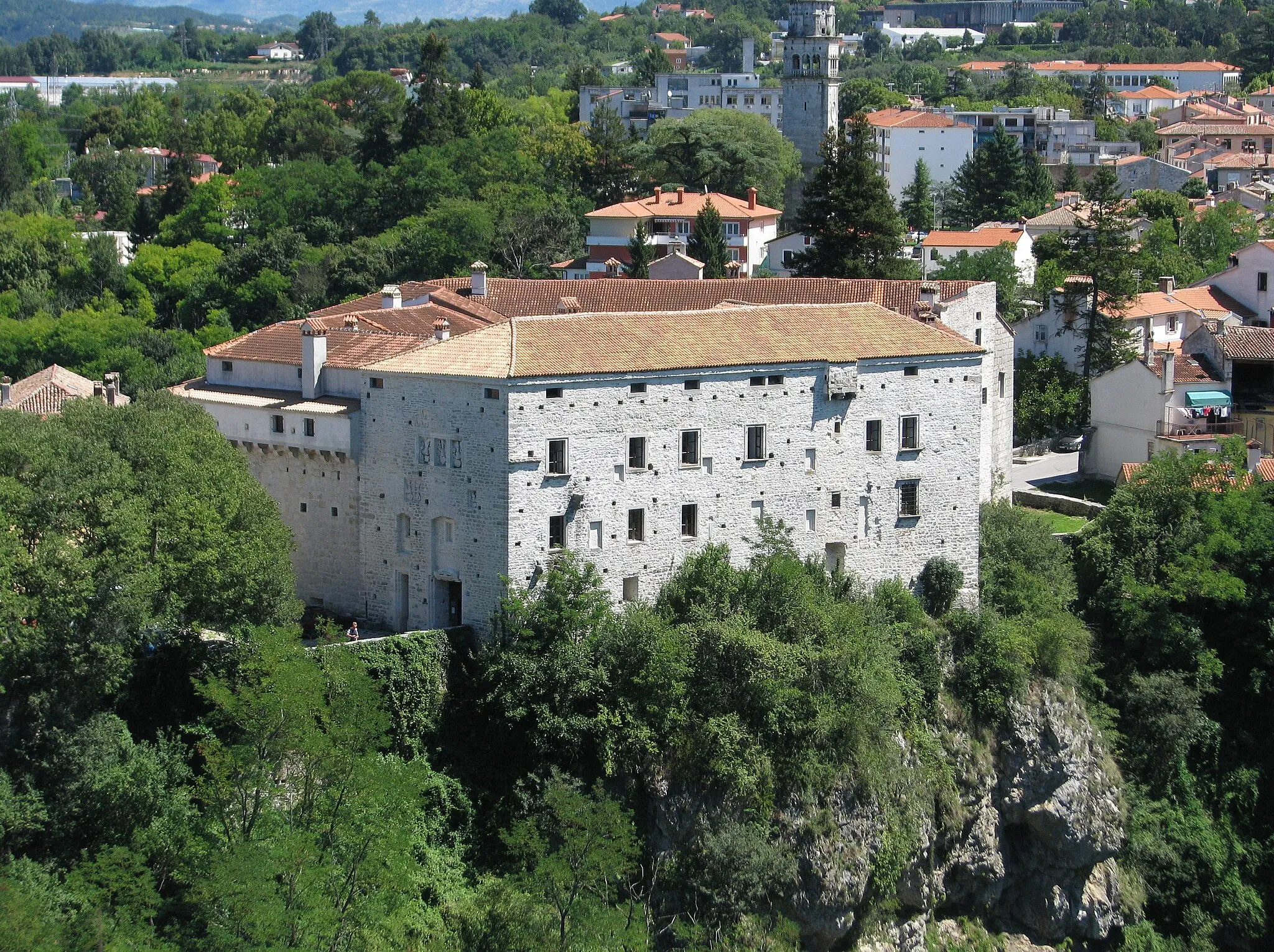 Photo showing: Veduta del Castello di Monteccucoli a Pisino