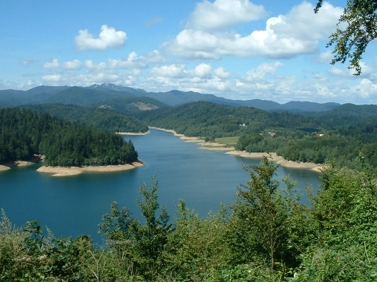 Photo showing: Lake Lokve, near Rijeka