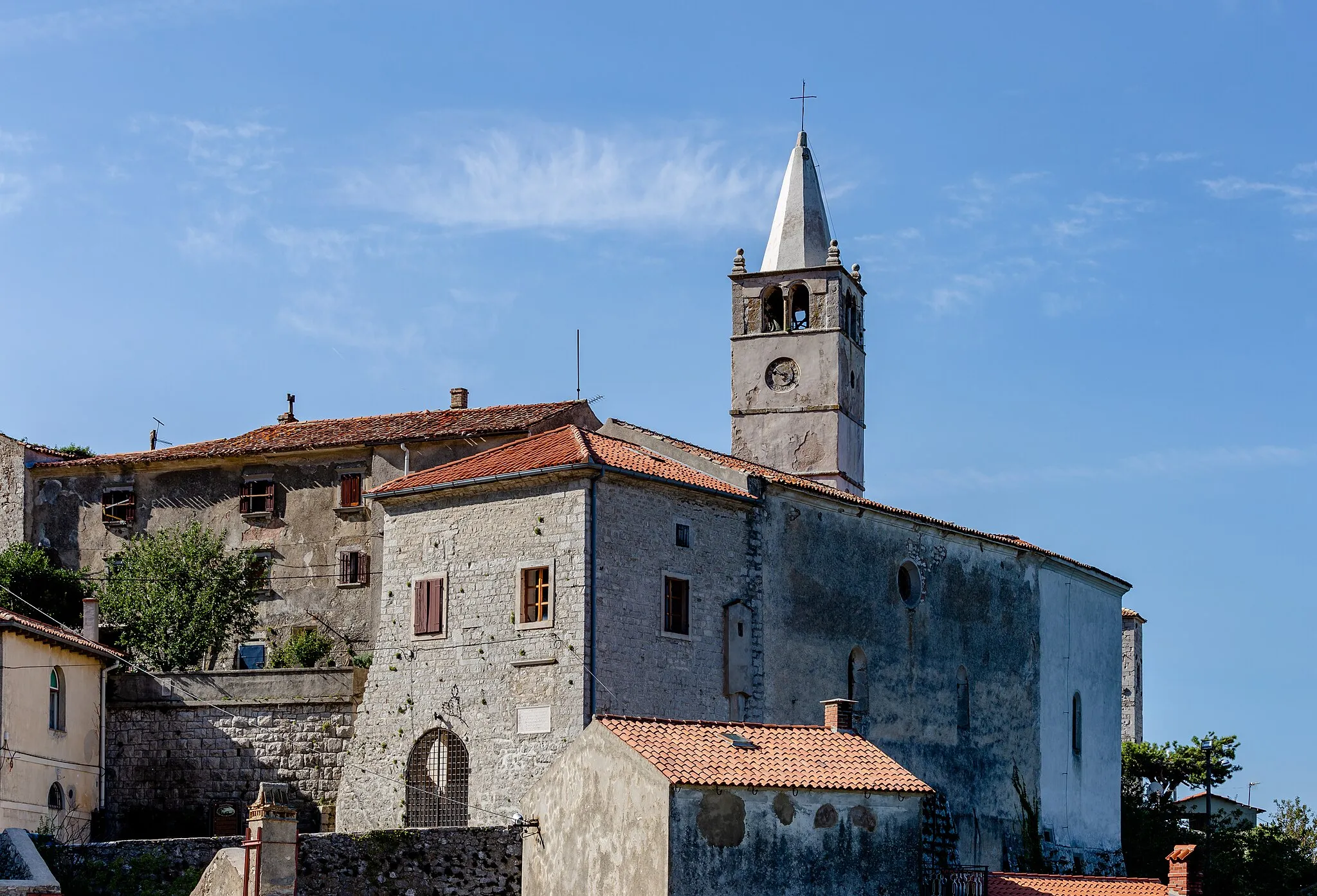 Photo showing: View of Plomin, Istria County, Croatia