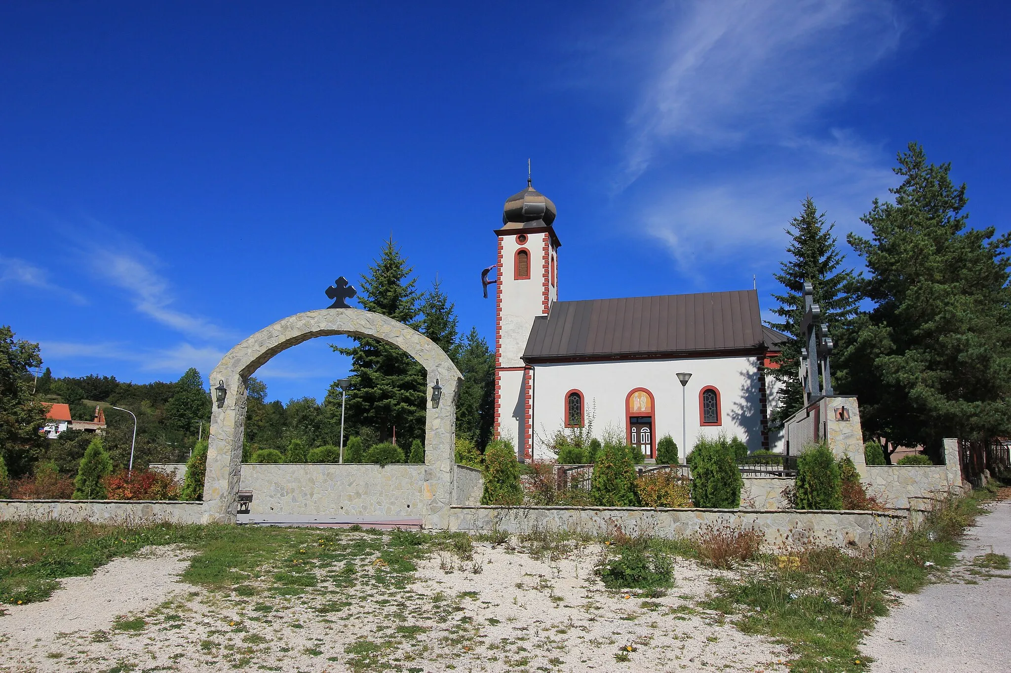 Photo showing: Ortszentrum von Bosansko Grahovo, Bosnien.