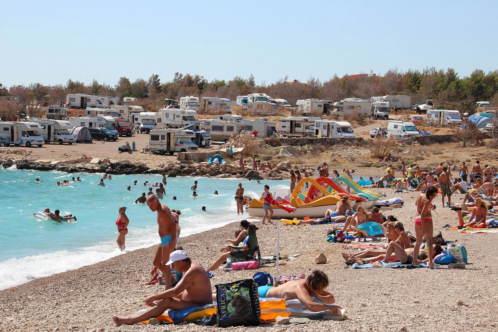 Photo showing: Silo, der Strand und ein nahe liegender Campingplatz