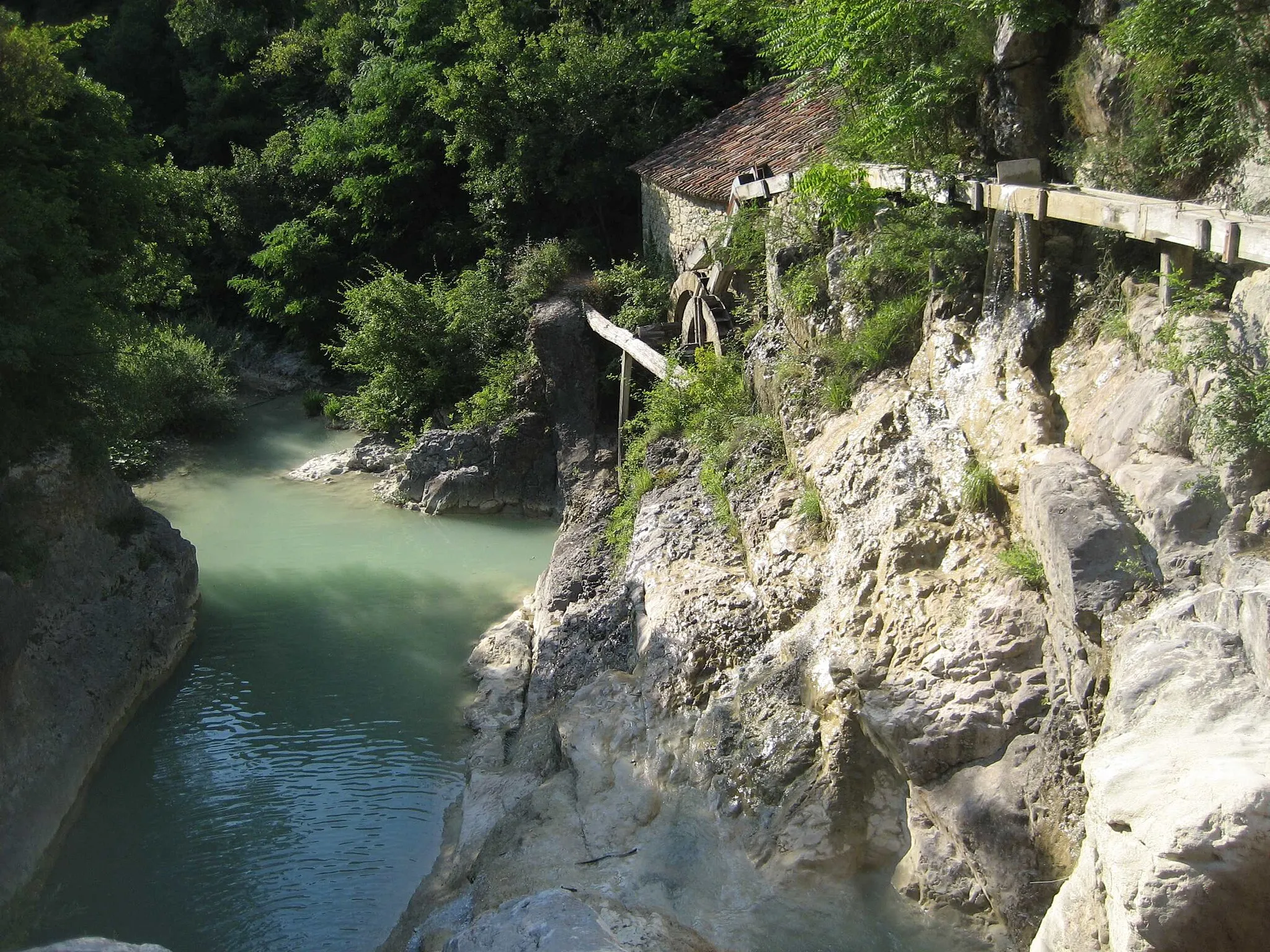 Photo showing: Mirna River near Kotli, Croatia