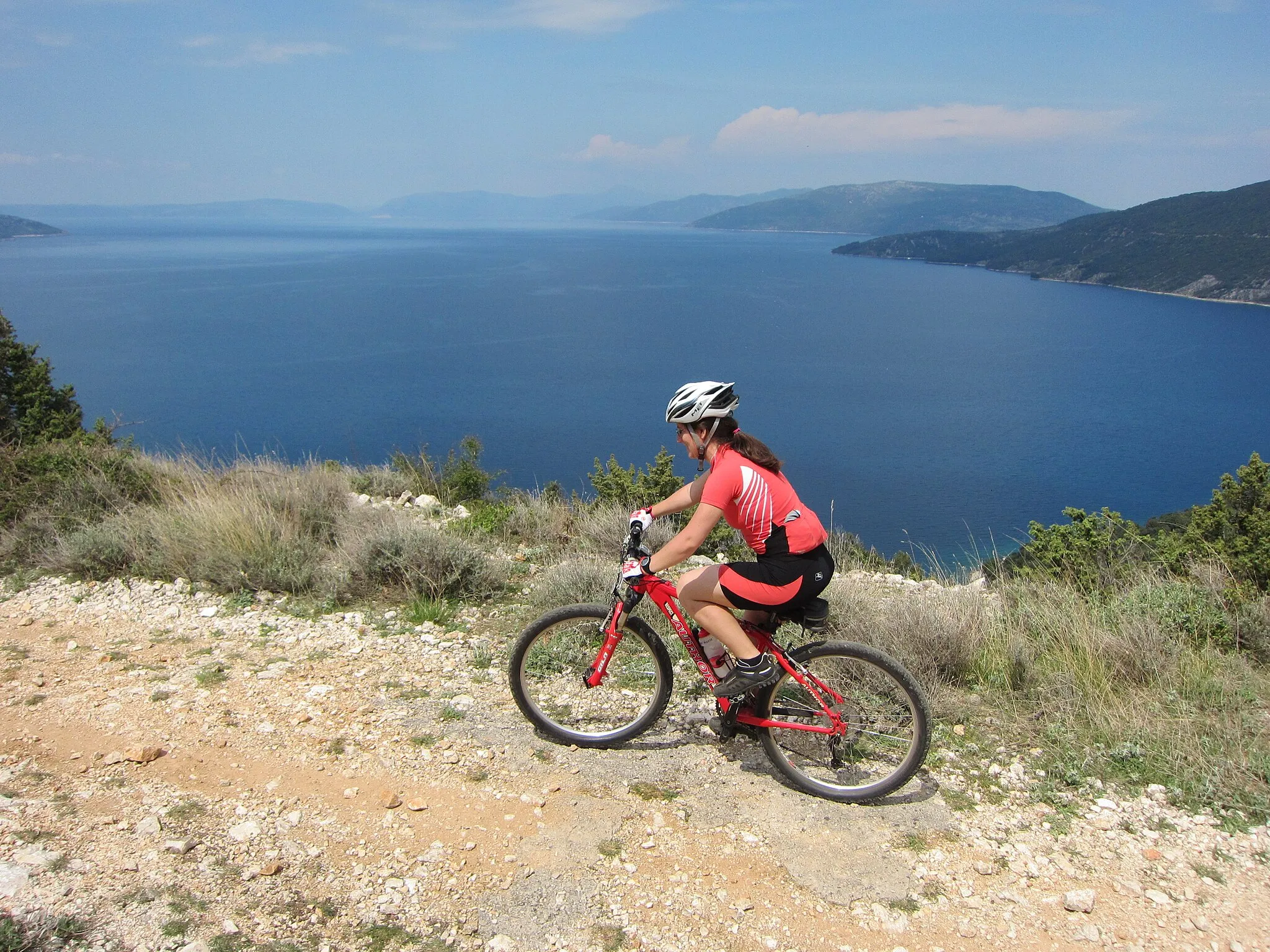 Photo showing: Cres-Valun by bike, Croatia.