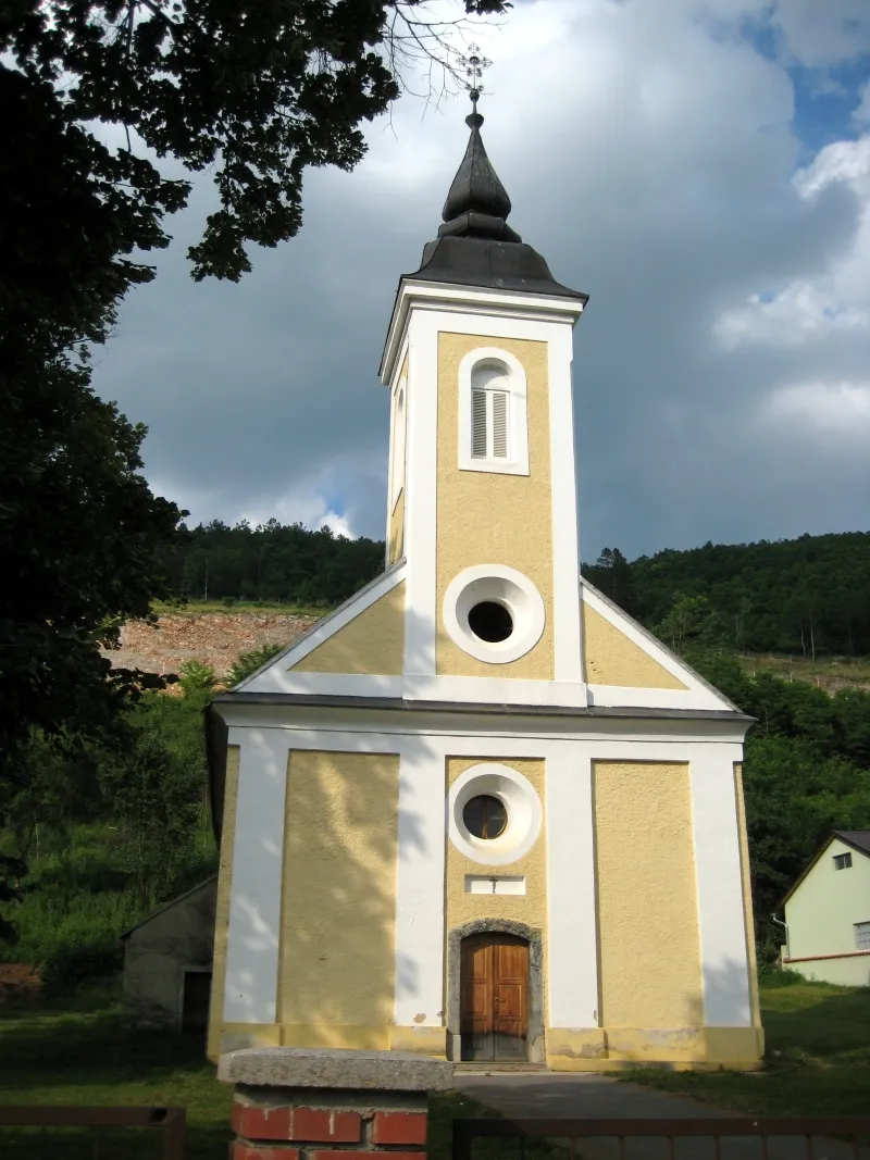 Photo showing: Crkva Svetog Stjepana Prvomučenika u Kompolju