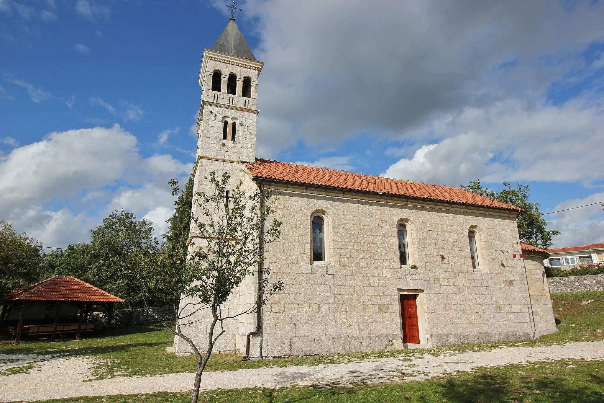 Photo showing: Orthodoxe Kirche der Hlg. Apostel Peter und Paul in Tepljuh, Kroatien