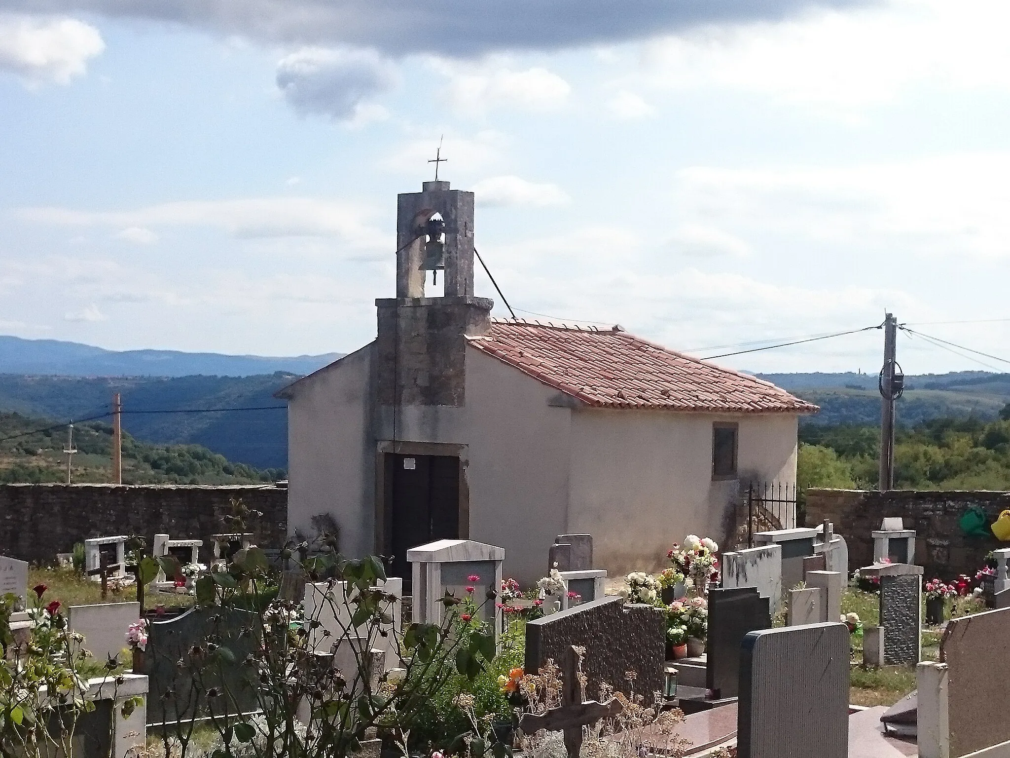 Photo showing: Chapel of St. Stephen at the Krkavče cemetery.