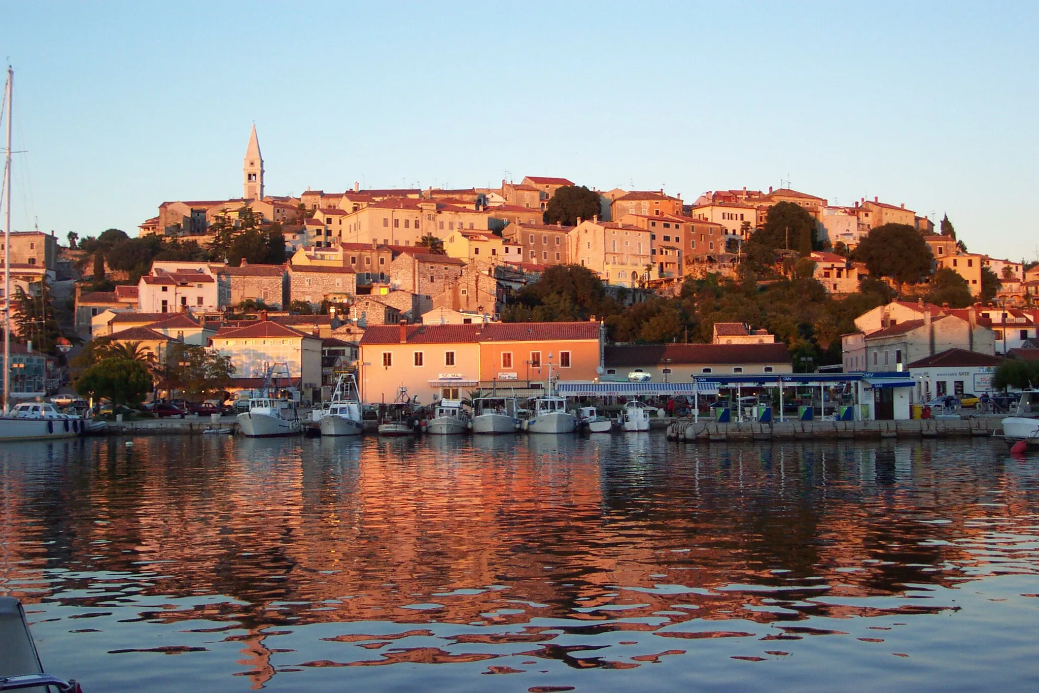 Photo showing: Harbour in Vrsar, Kroatien