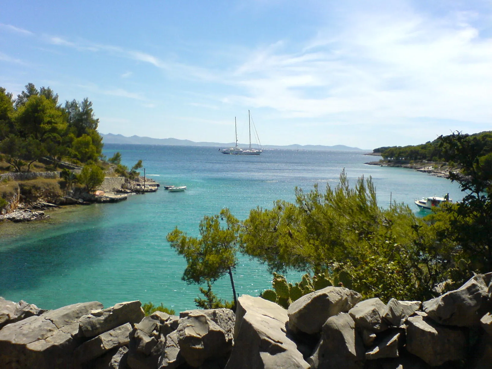 Photo showing: The Lucice bay near Milna, Brac, Croatia