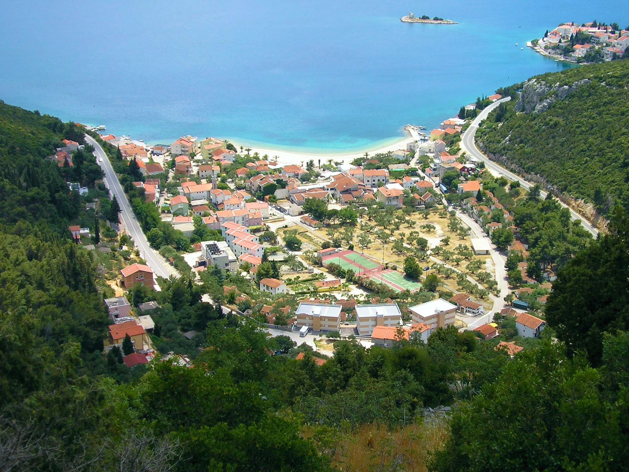 Photo showing: Panorama of Klek (from Smrdan grad)